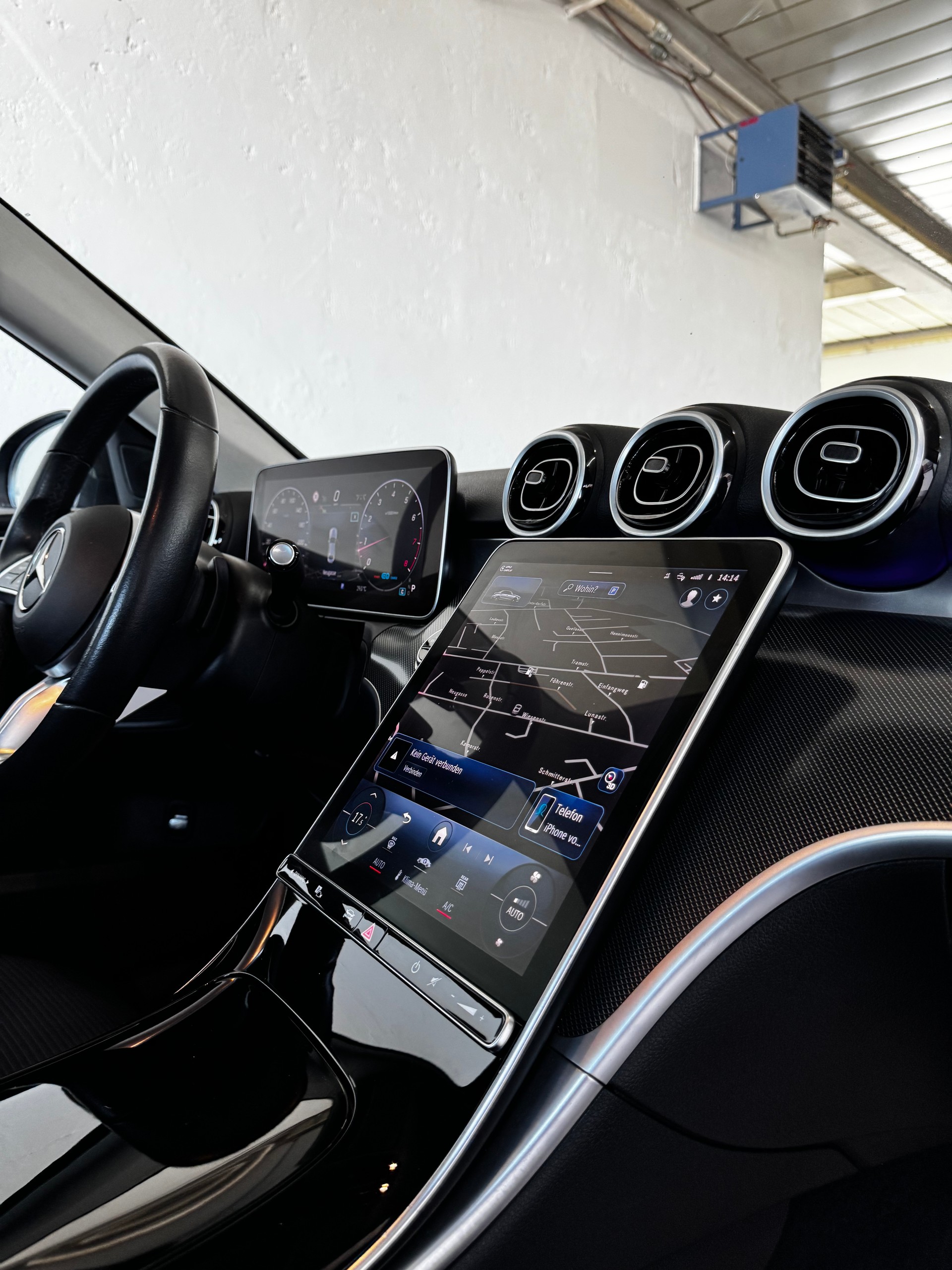 MERCEDES-BENZ C 180 Avantgarde-image-21