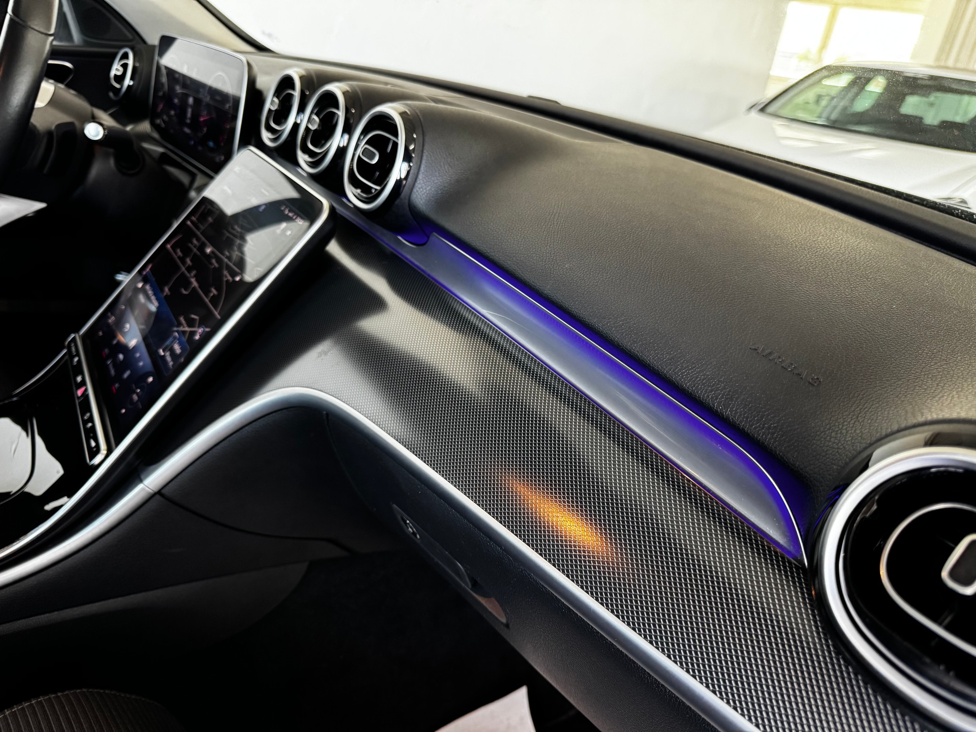 MERCEDES-BENZ C 180 Avantgarde-image-20