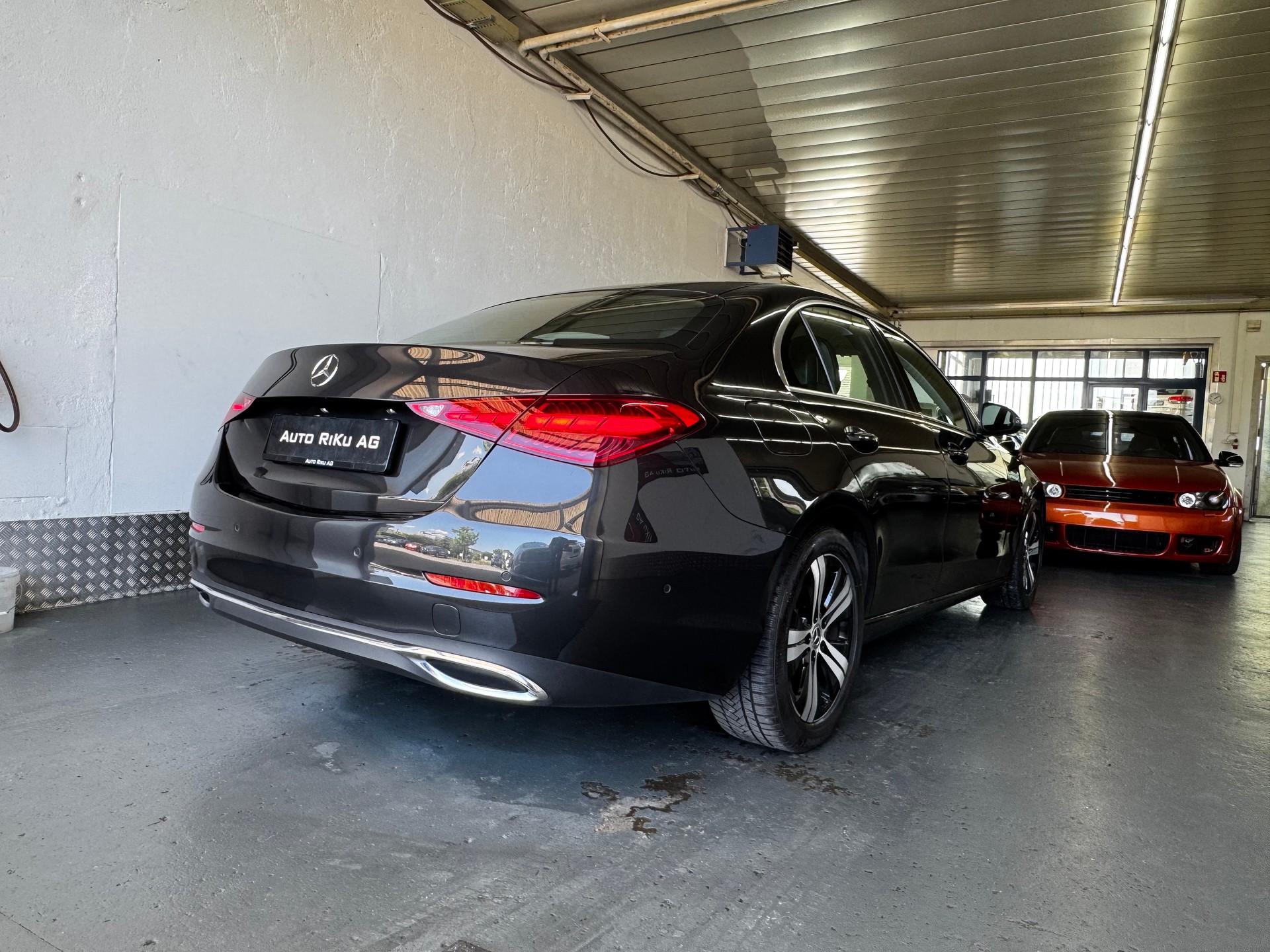 MERCEDES-BENZ C 180 Avantgarde-image-8