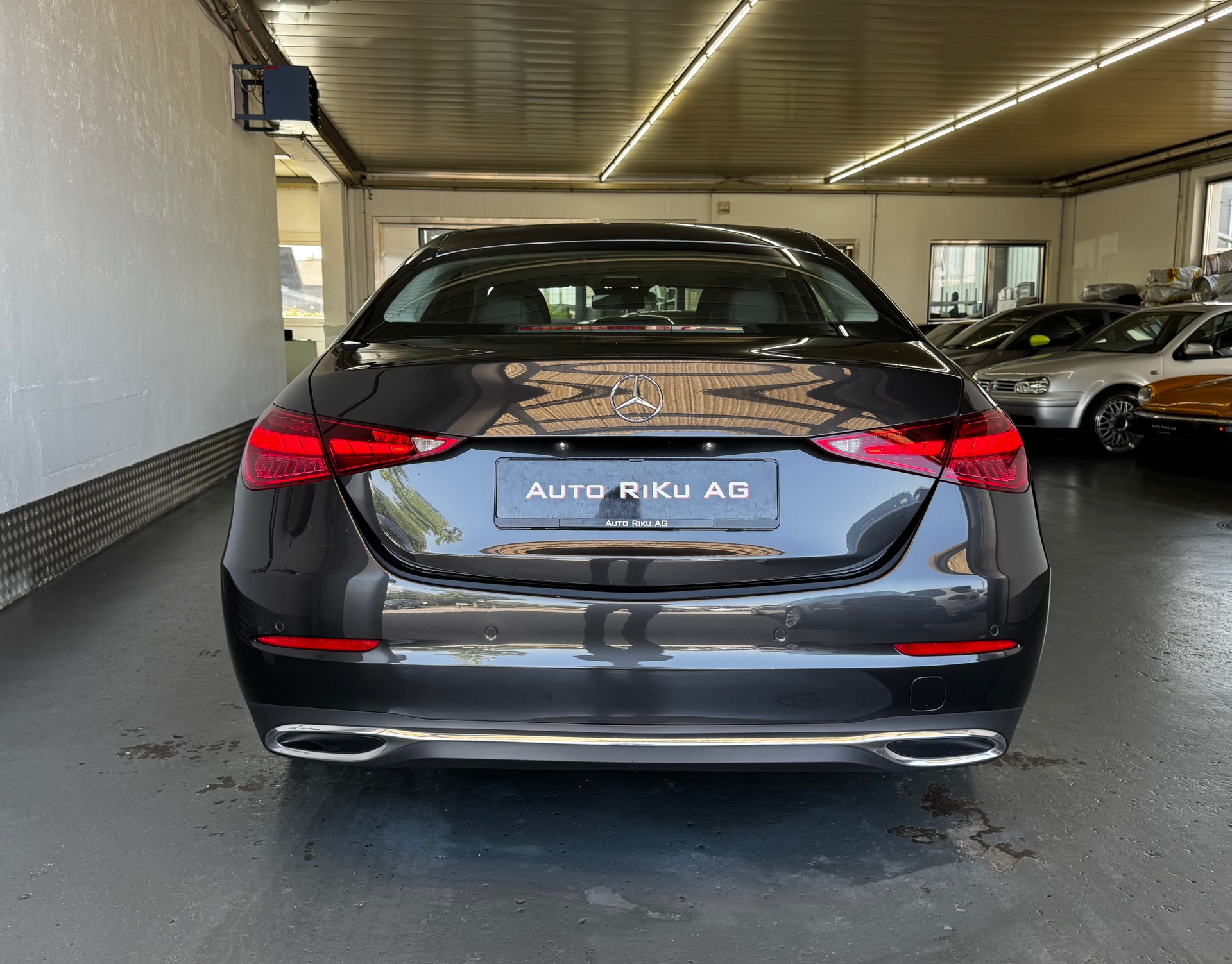 MERCEDES-BENZ C 180 Avantgarde-image-10