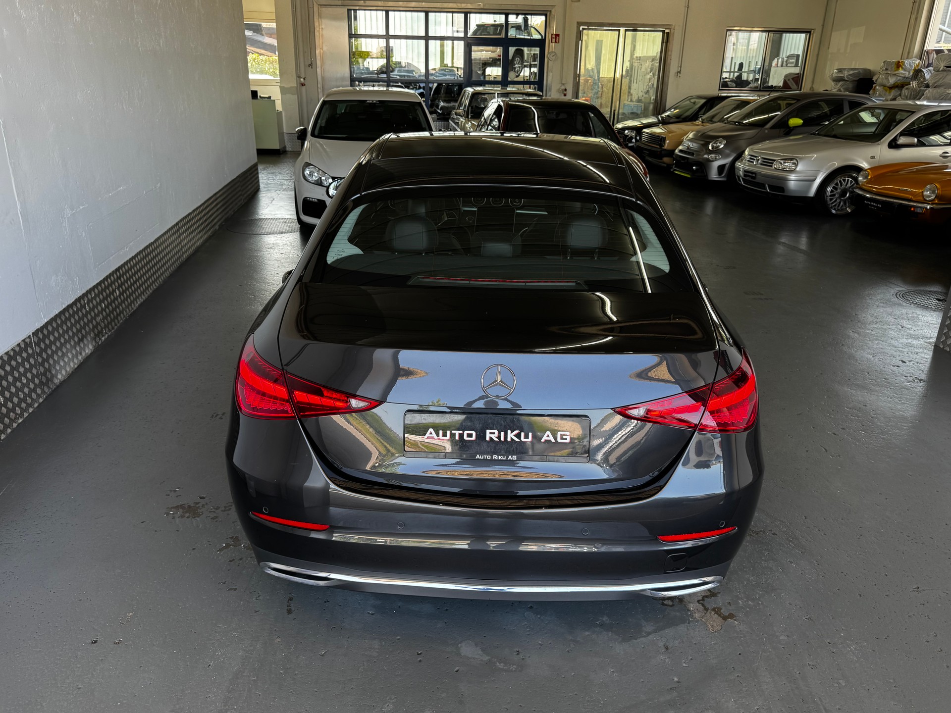 MERCEDES-BENZ C 180 Avantgarde-image-9