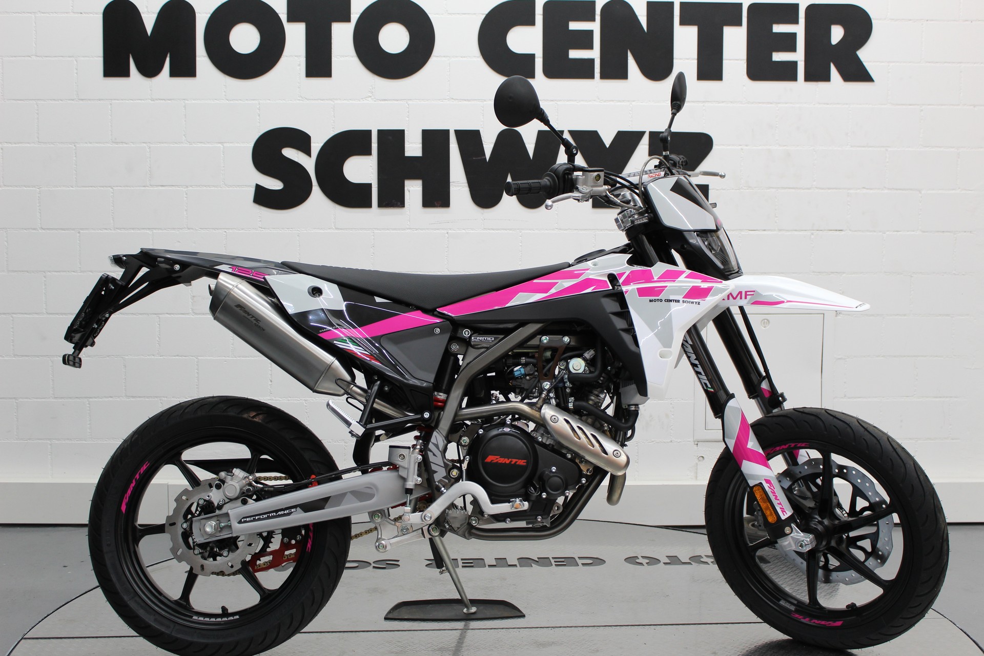 FANTIC XMF 125 PERFORMANCE-image-0