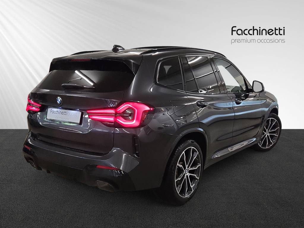 BMW X3 xDrive 30i M Sport-showroom-element-3