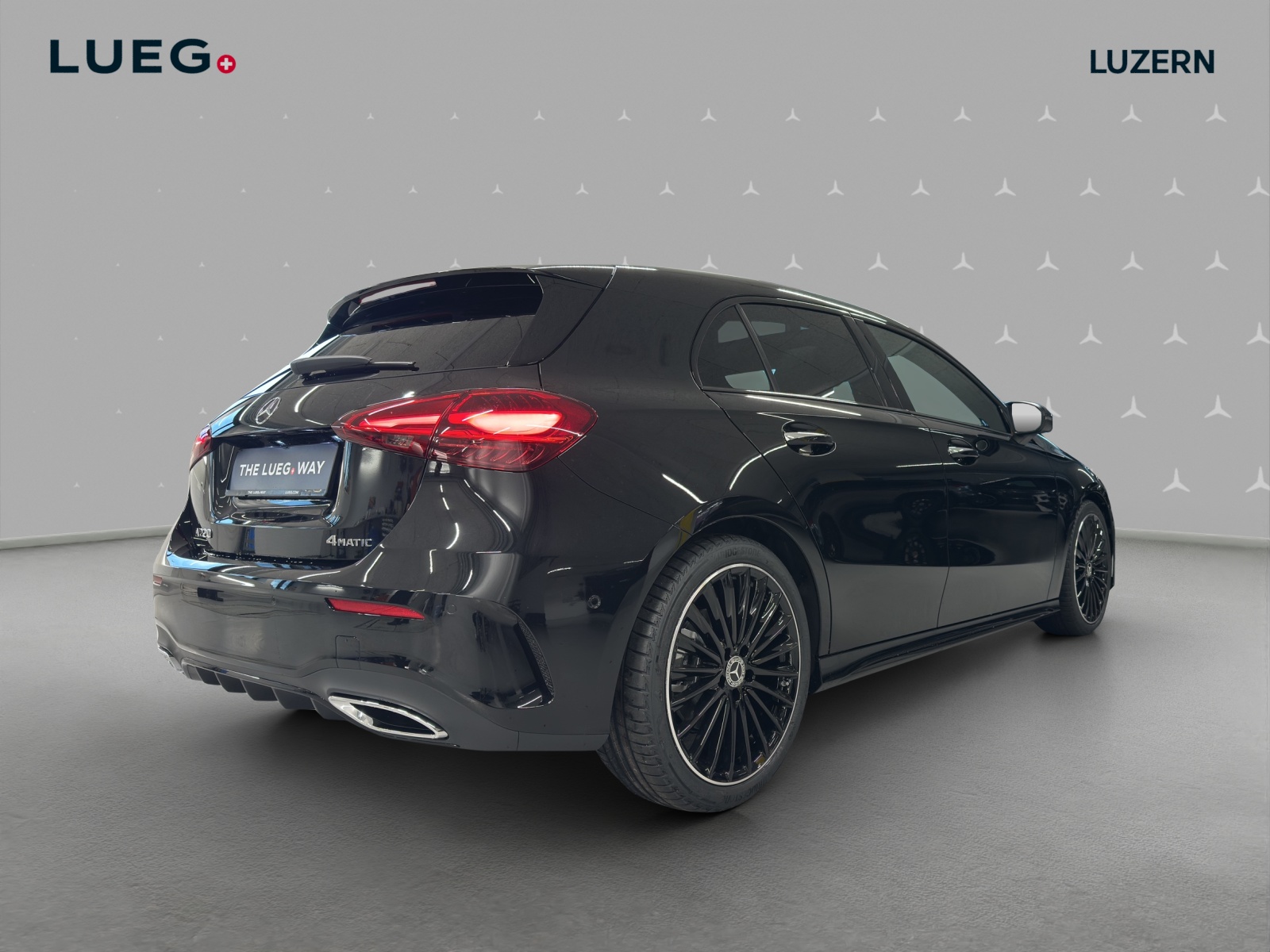MERCEDES-BENZ A 220 4Matic 8G-DCT-image-4