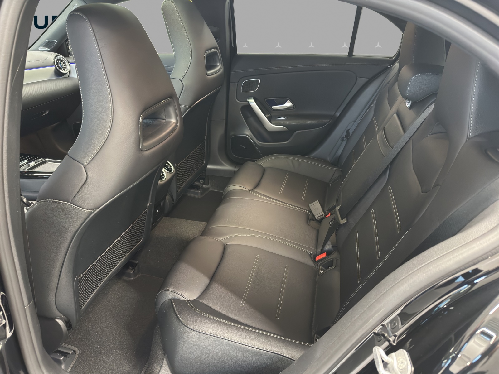 MERCEDES-BENZ A 220 4Matic 8G-DCT-image-15