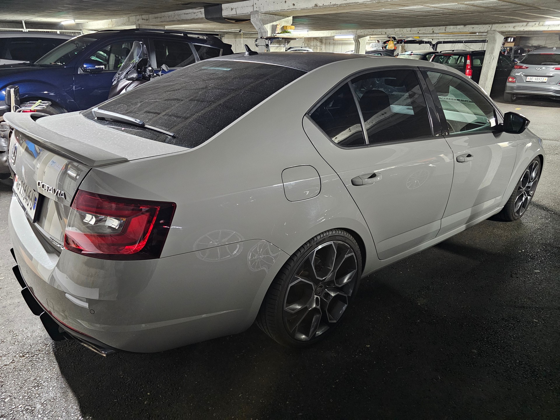 SKODA Octavia Combi 2.0 TSI RS-image-4