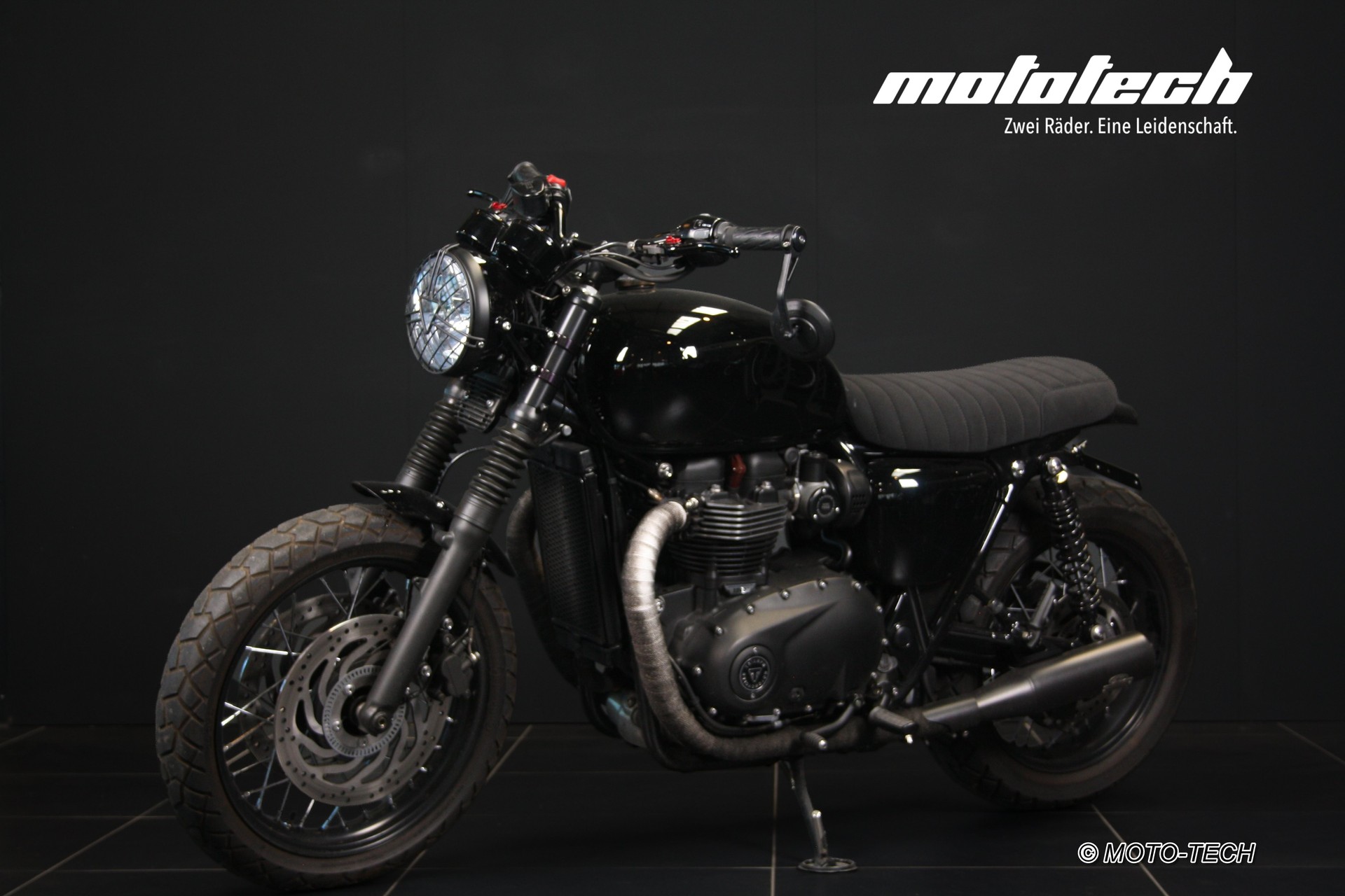 TRIUMPH Bonneville T120 Jekill & Hide-image-5