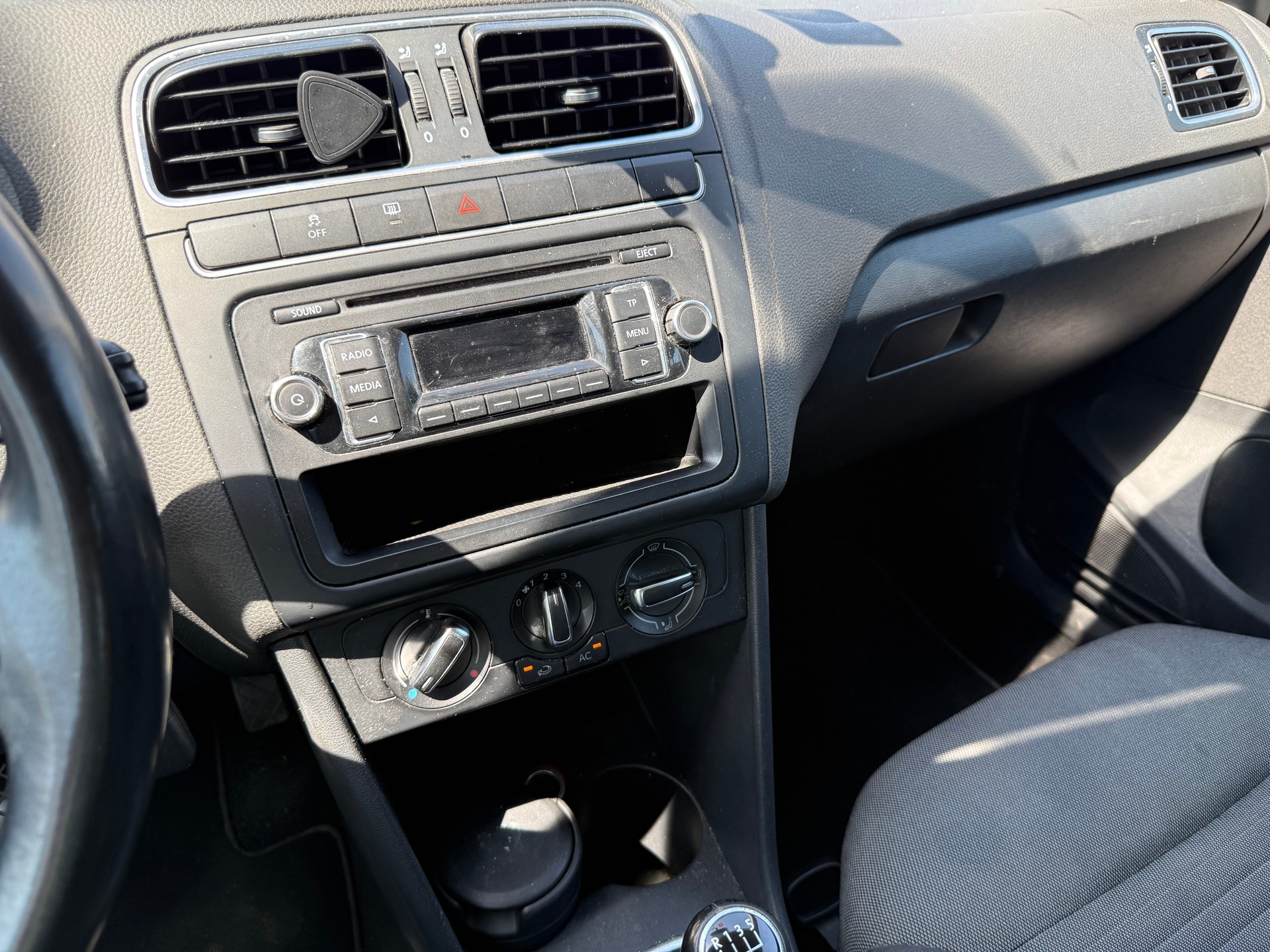 VW Polo 1.4 16V Comfortline-image-11