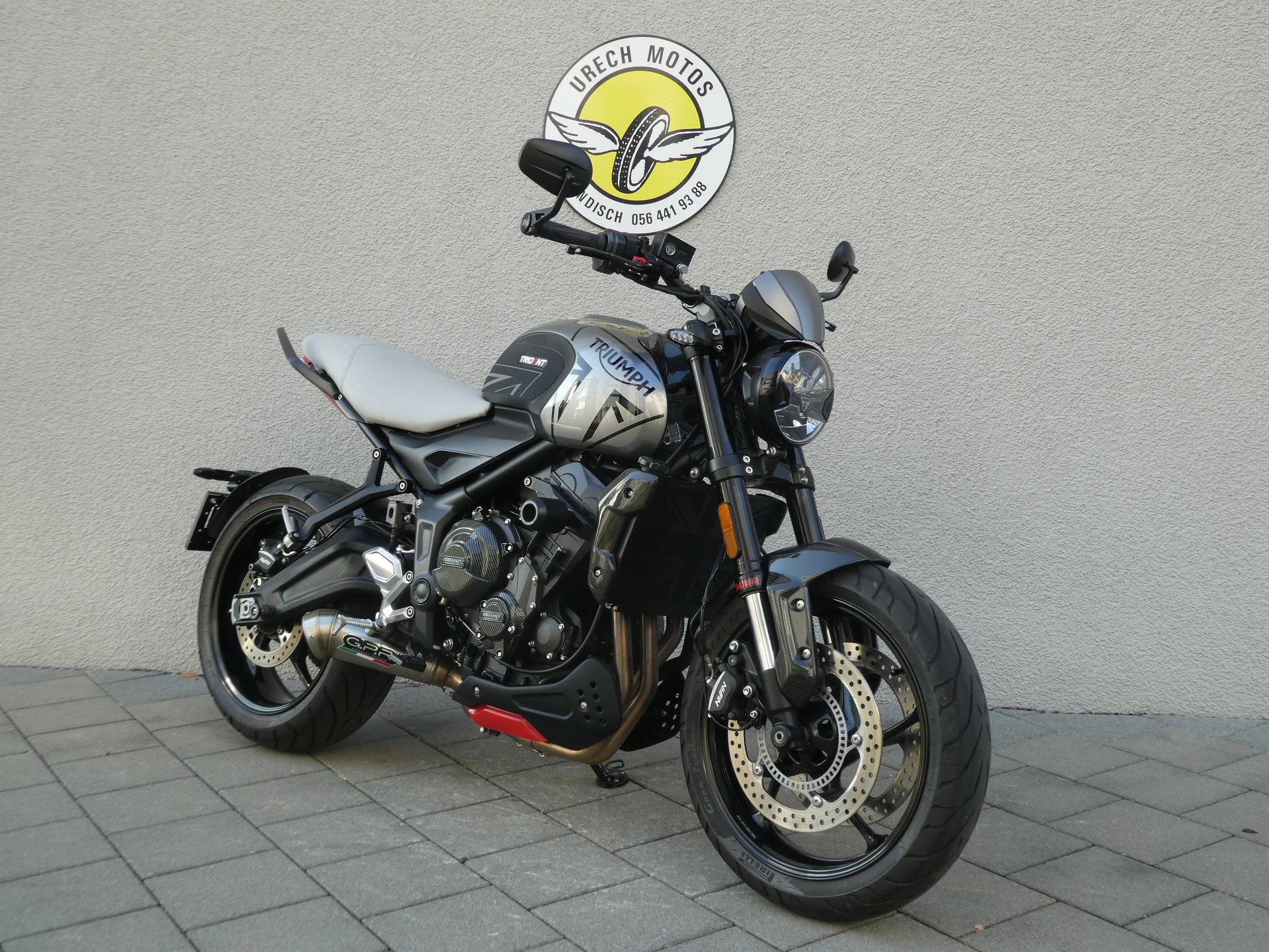 TRIUMPH Trident 660