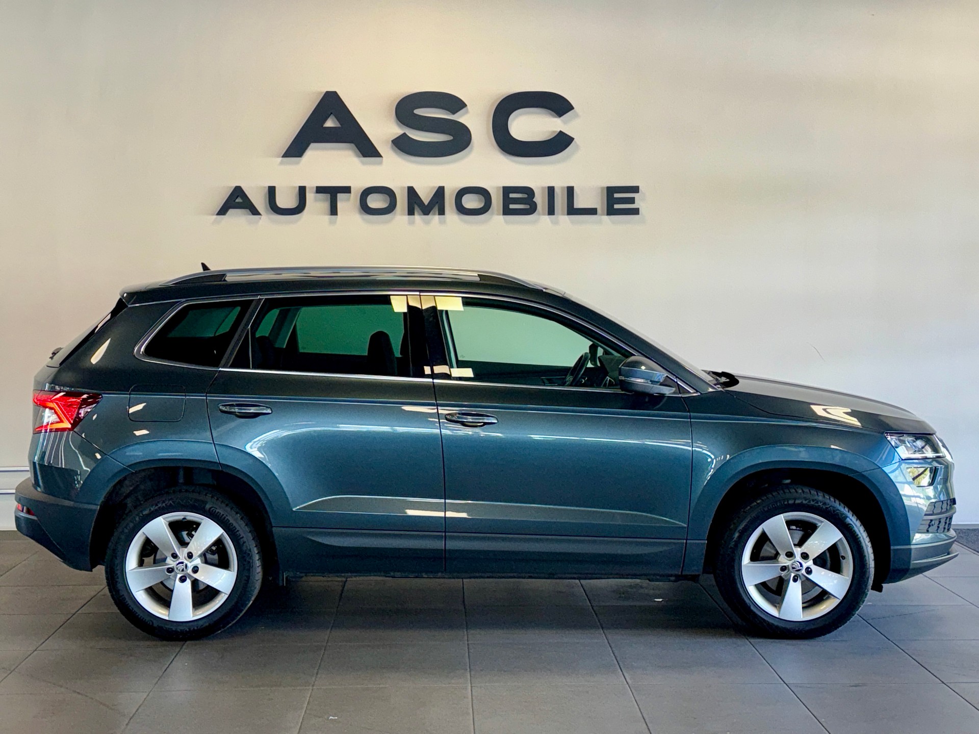 SKODA Karoq 1.5 TSI Style DSG *Anhängerkupplung*-showroom-element-1