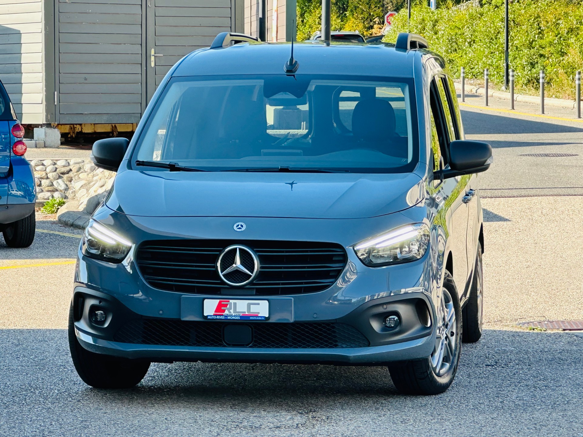 MERCEDES-BENZ Citan 113 Pro tourer L 5 places-showroom-element-3