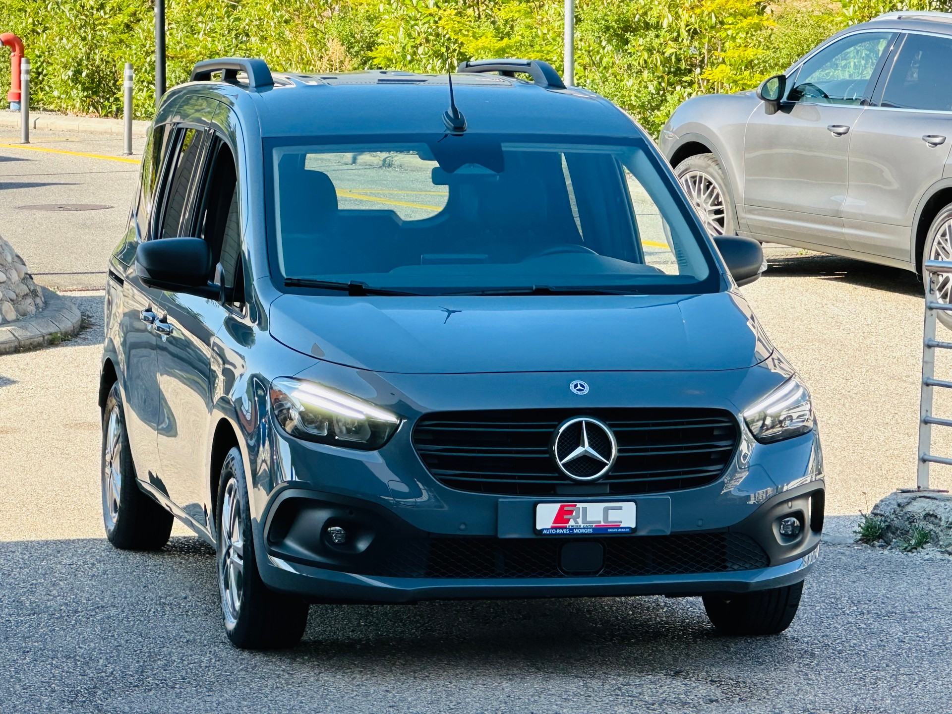 MERCEDES-BENZ Citan 113 Pro tourer L 5 places-image-5