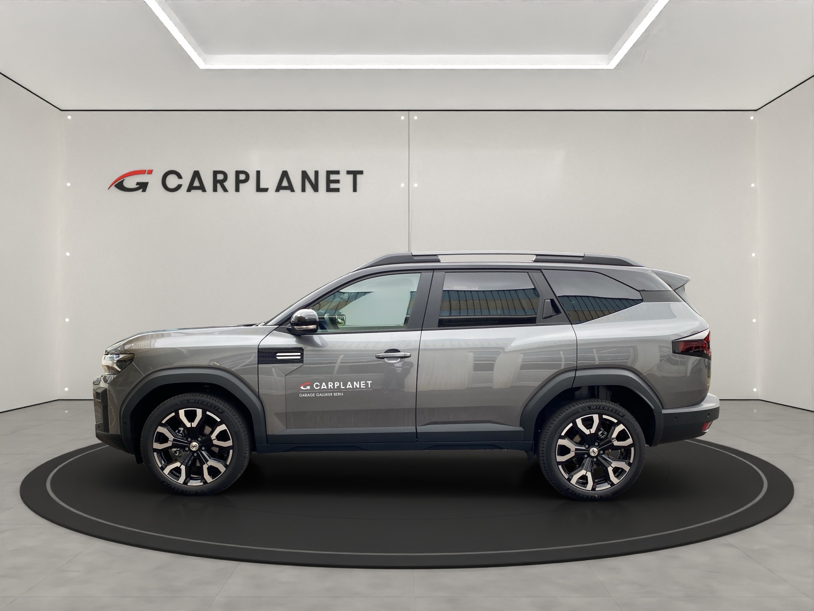 DACIA Bigster 1.2 Hybrid Journey 4WD Demo-showroom-element-2