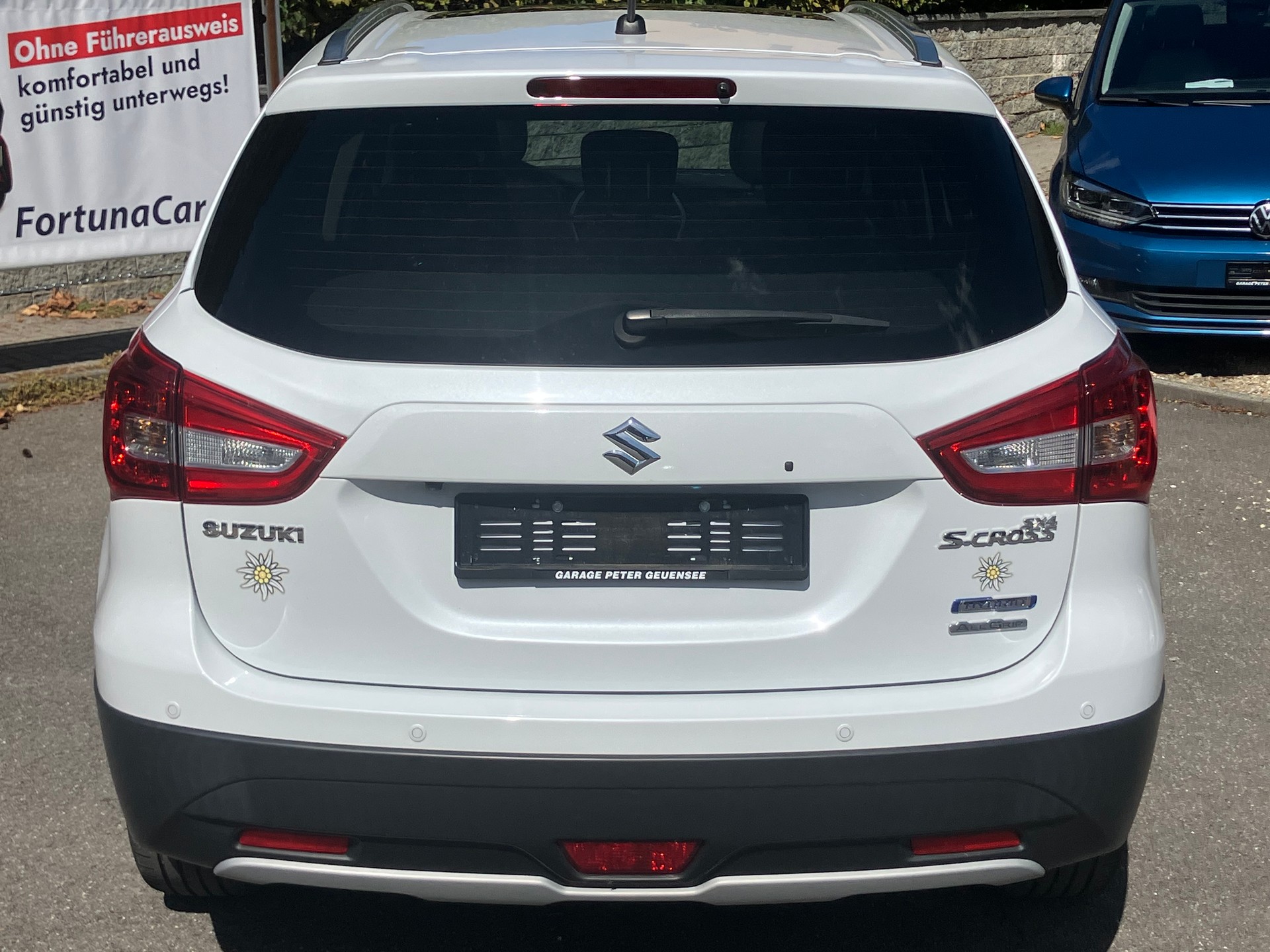 SUZUKI SX4 S-Cross 1.4 16V Compact+ Hybrid 4WD Automatic-image-3