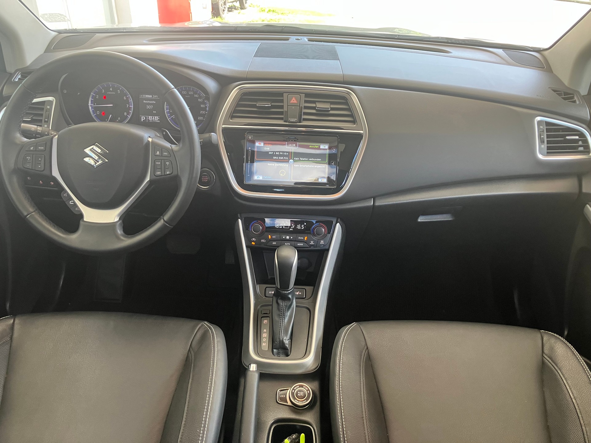 SUZUKI SX4 S-Cross 1.4 16V Compact+ Hybrid 4WD Automatic-image-7