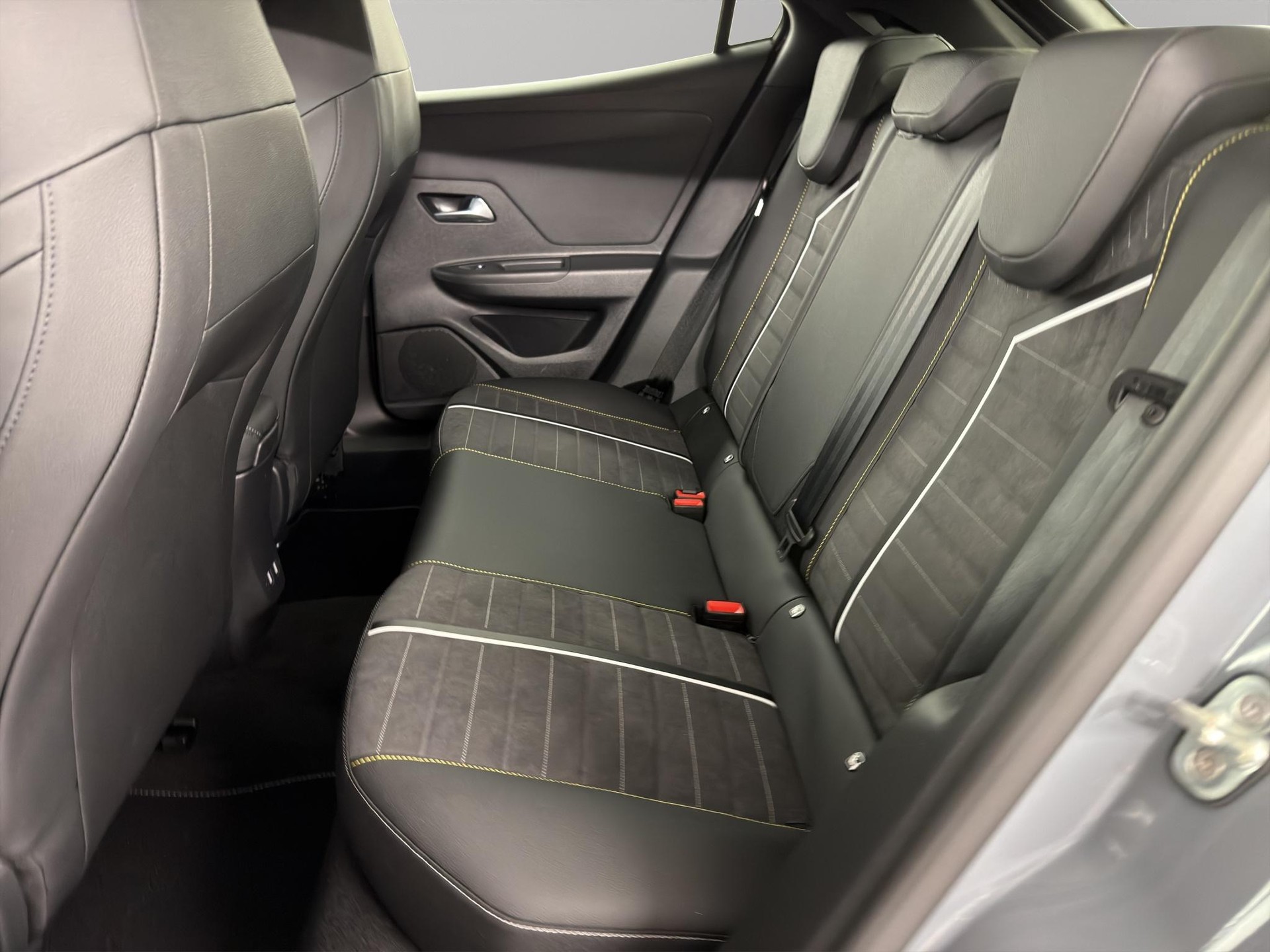 OPEL Mokka-e GSe-image-6