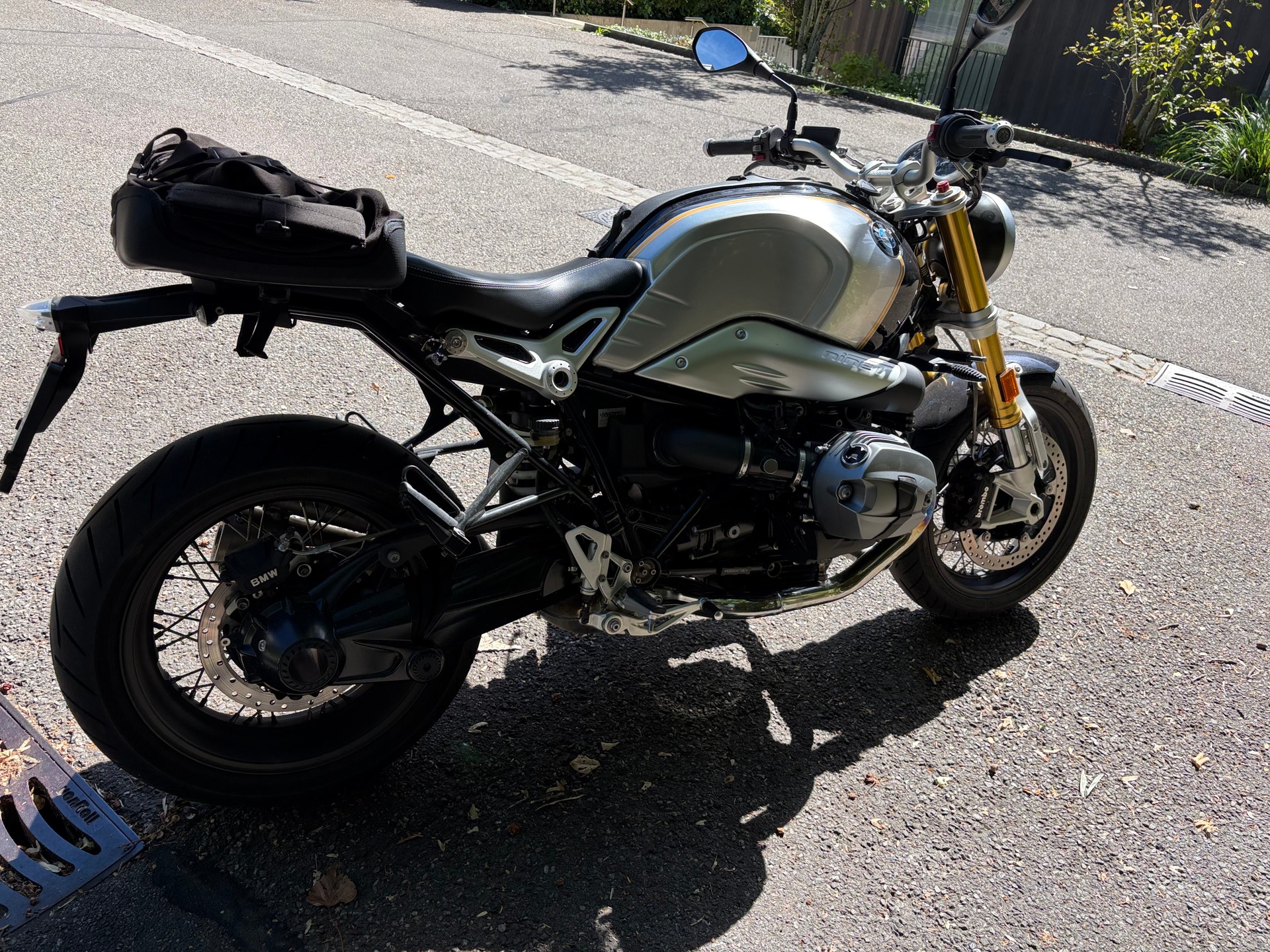 BMW R NINE T-image-2