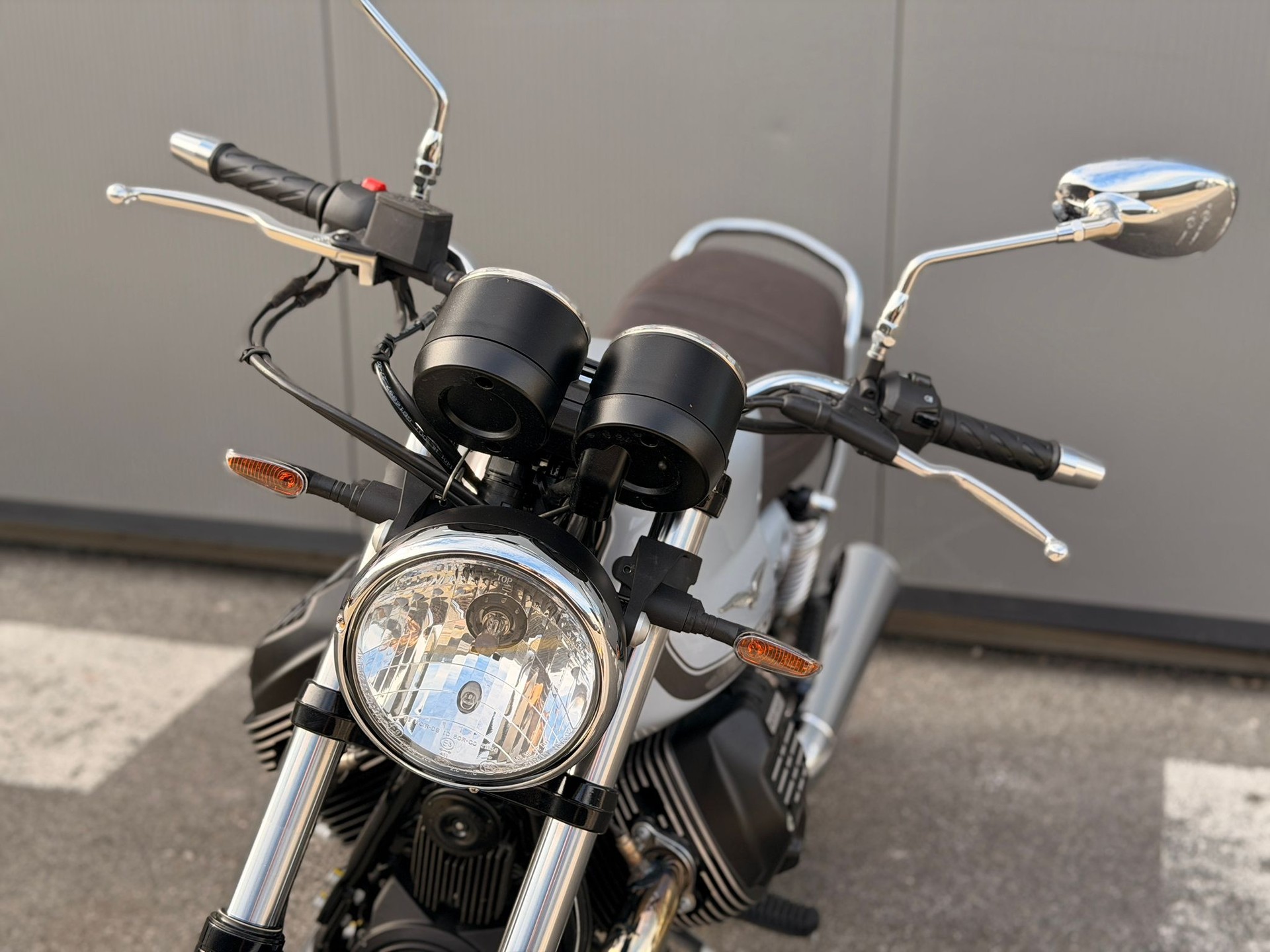 MOTO GUZZI V7 SPECIAL-image-5