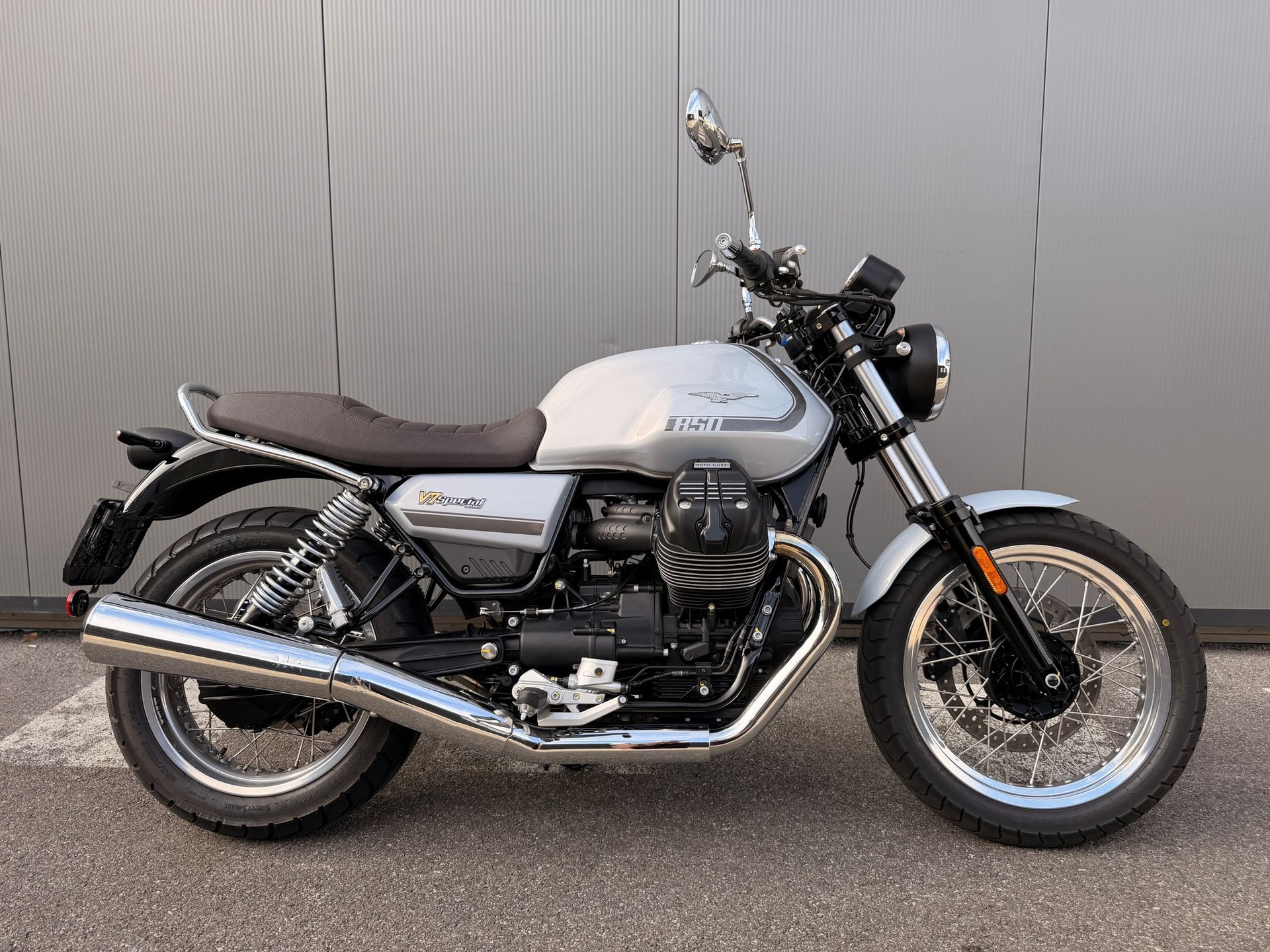 MOTO GUZZI V7 SPECIAL-image-0