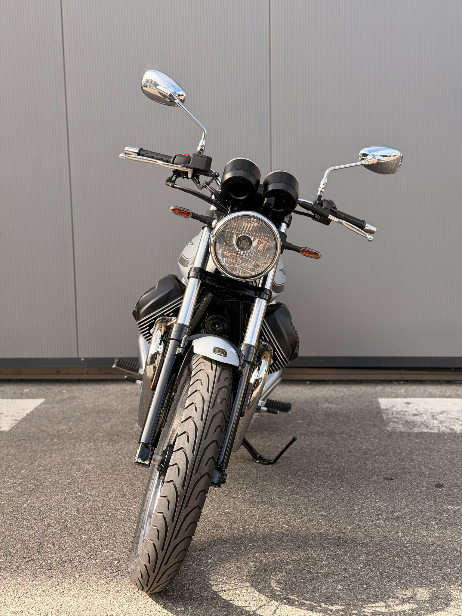 MOTO GUZZI V7 SPECIAL-image-4