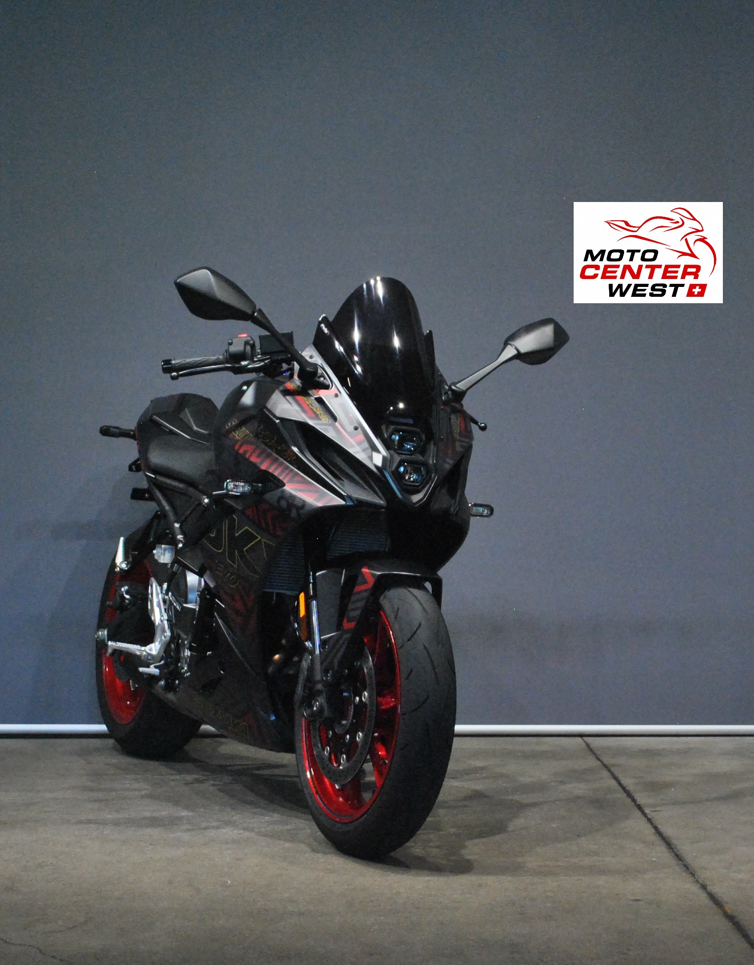 SUZUKI GSX-8R-image-0
