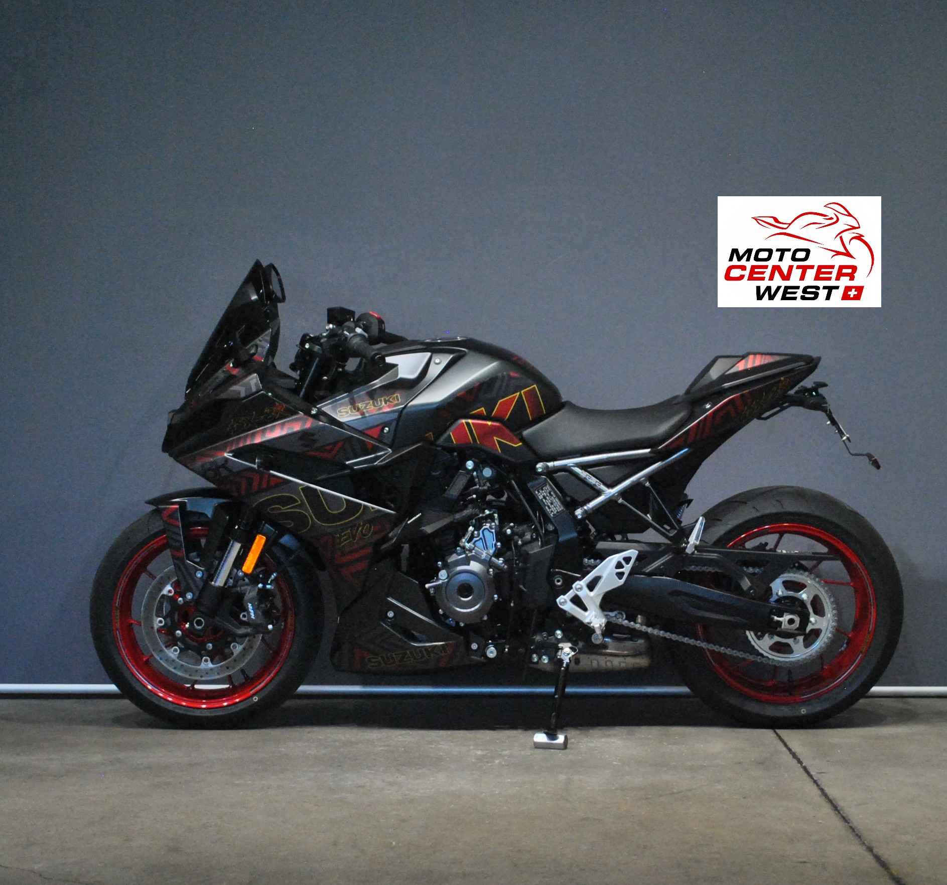 SUZUKI GSX-8R-image-2