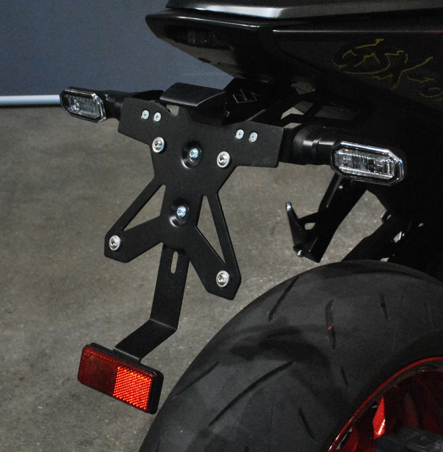 SUZUKI GSX-8R-image-9