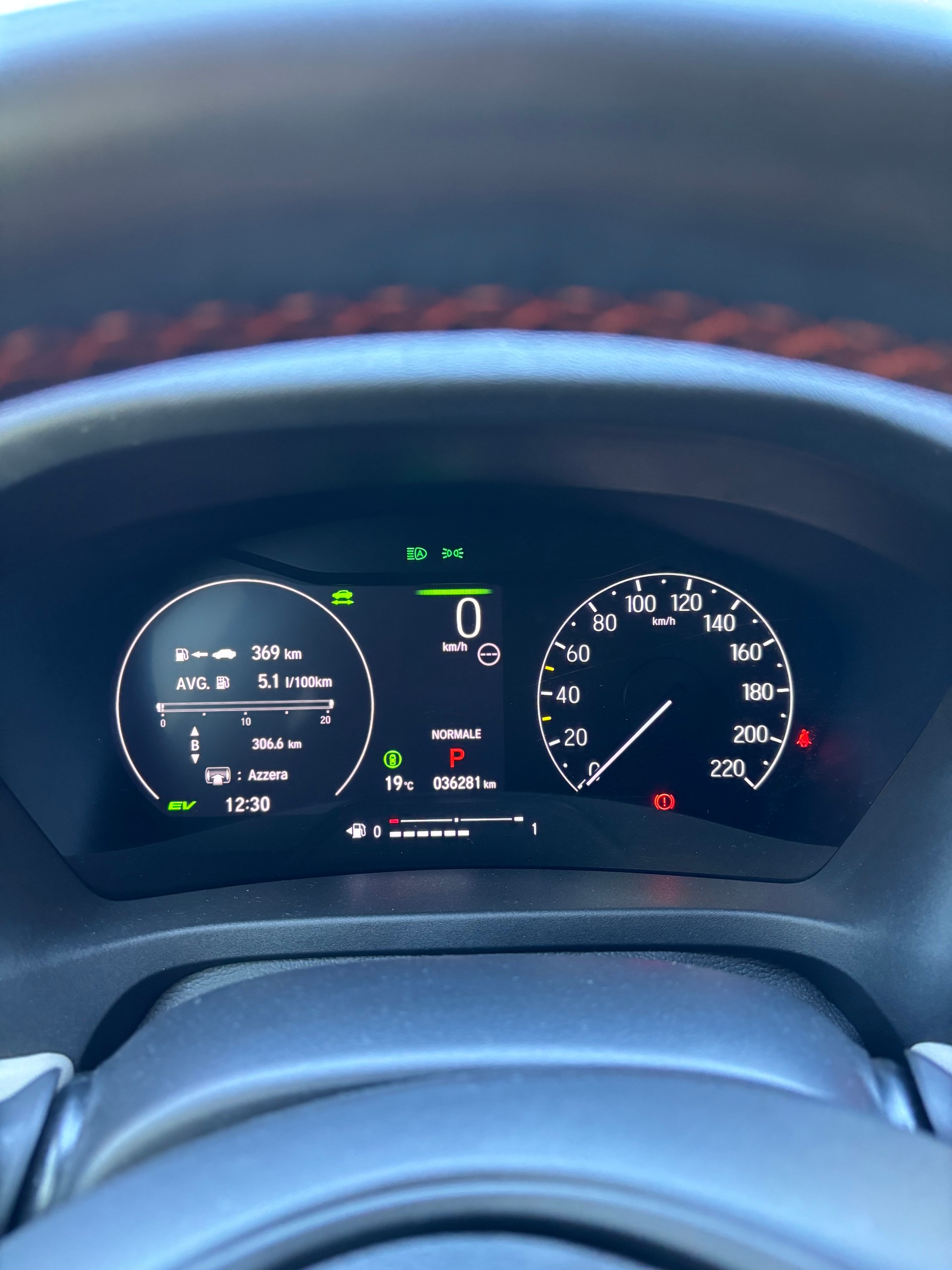 HONDA 1.5 i-MMD Advance Style-image-1