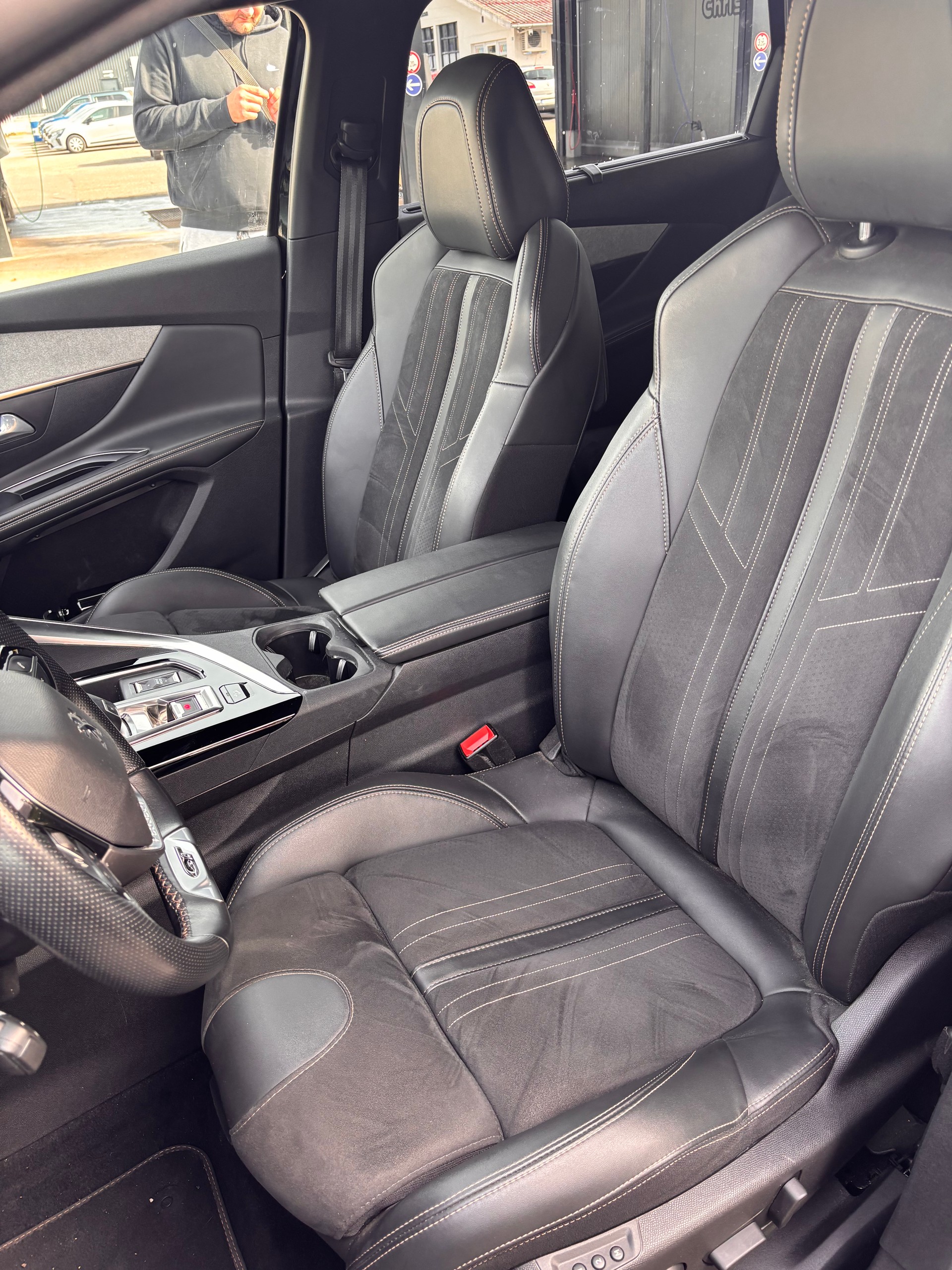 PEUGEOT 1.5 BlueHDi GT-image-5