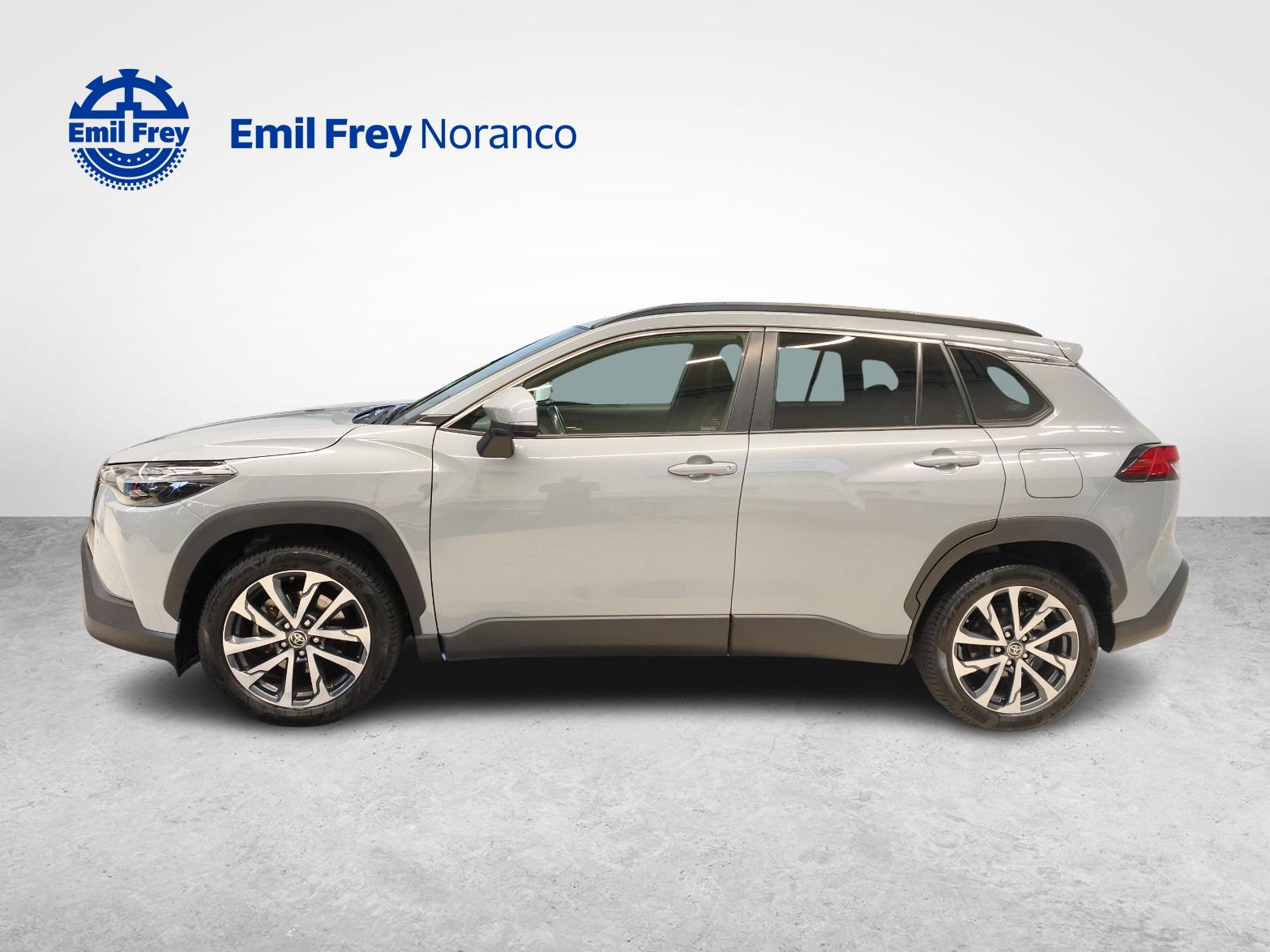TOYOTA Corolla Cross 2.0 HSD Trend AWD-i - Ruote invernali incluse-showroom-element-1