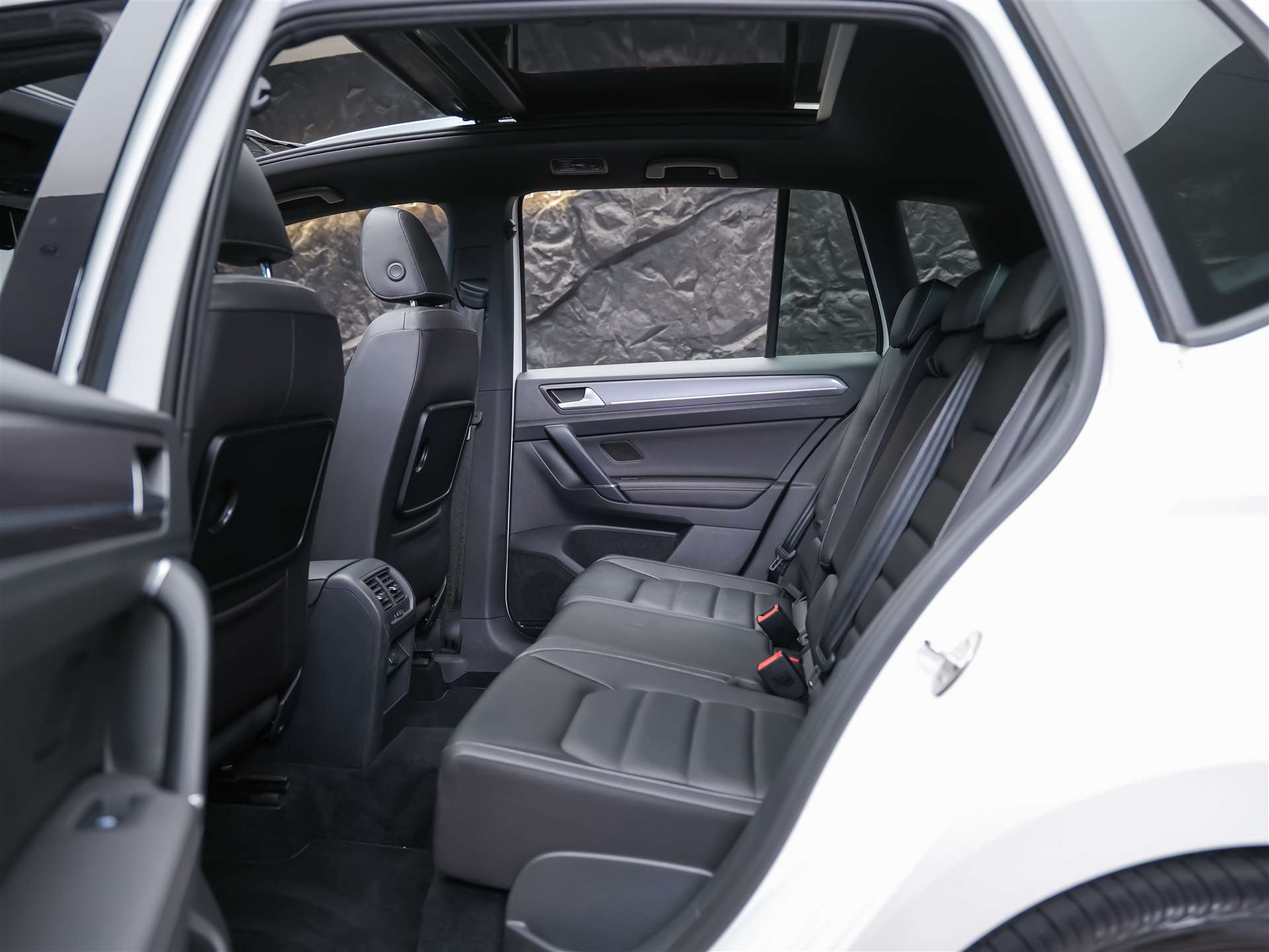VW Golf Sportsvan 1.4 TSI R-Line DSG *Panorama*CH Fahrzeug*-image-15