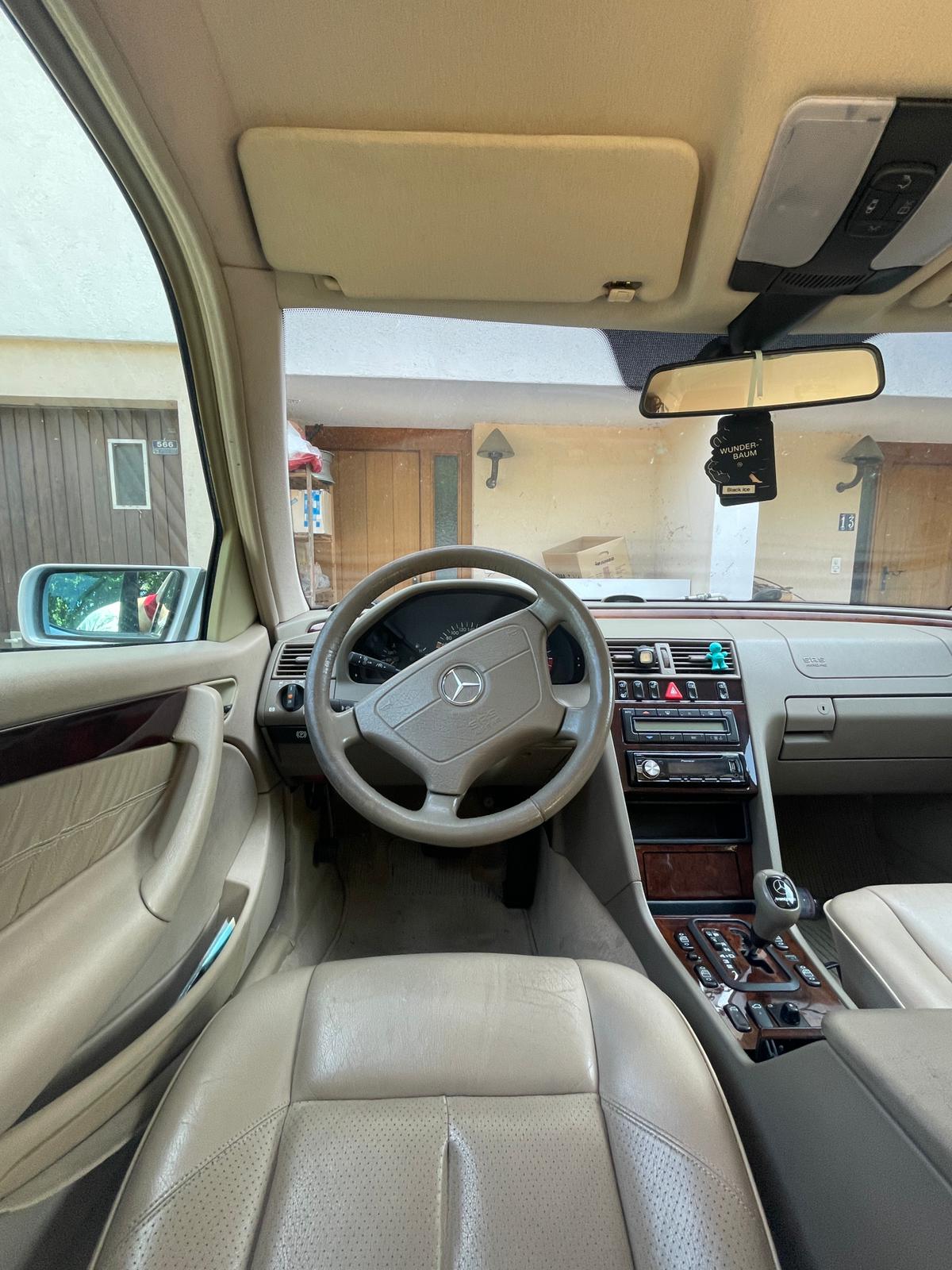 MERCEDES-BENZ C 280 Elégance-image-15