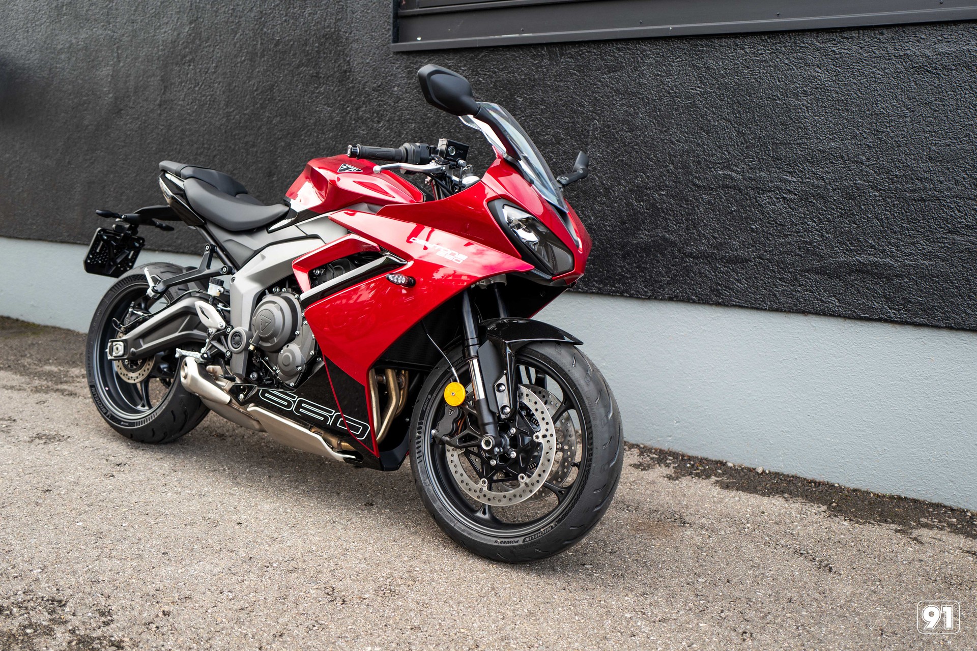 TRIUMPH Daytona 660-image-4