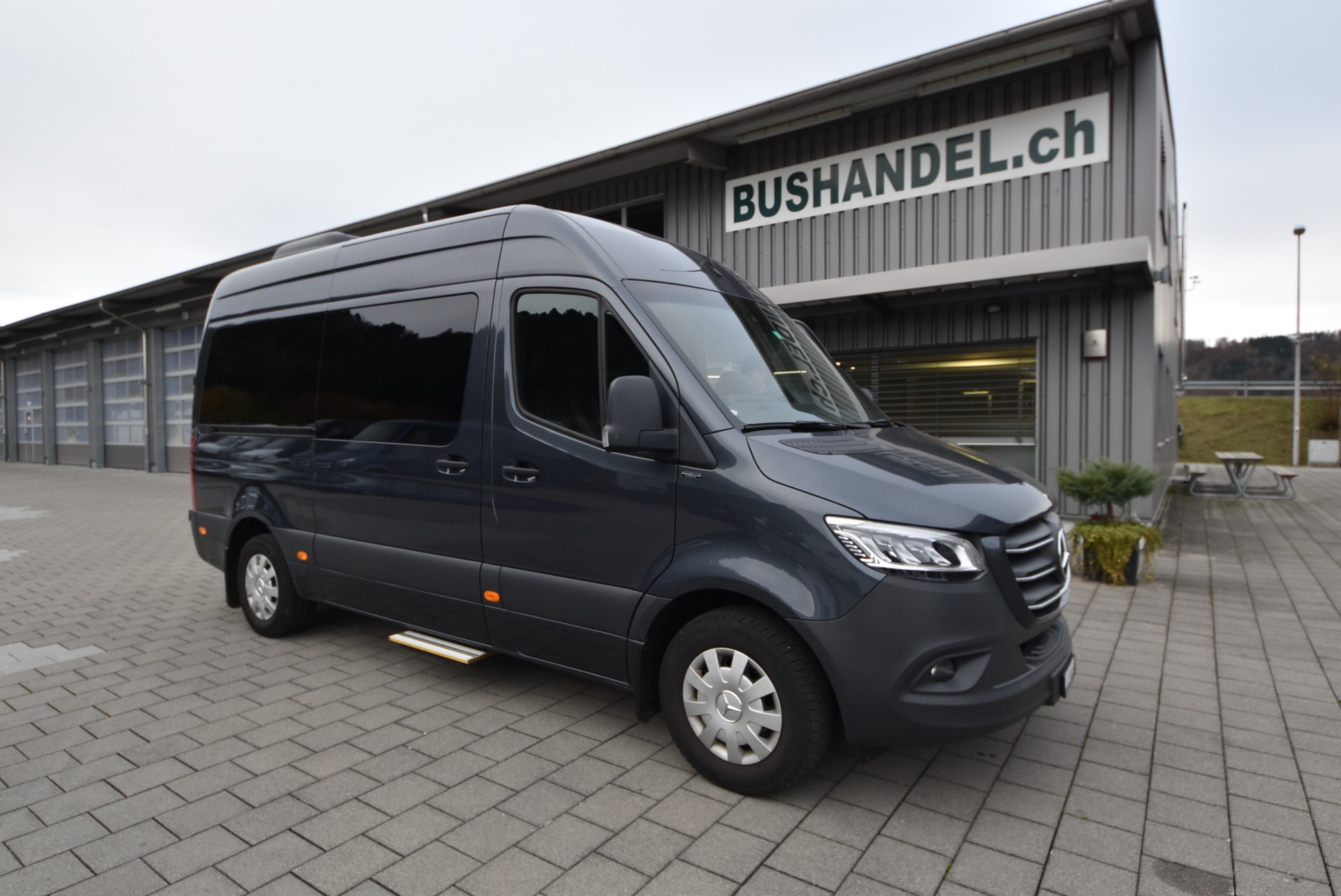 MERCEDES-BENZ Sprinter 317 CDI VIP Kleinbus