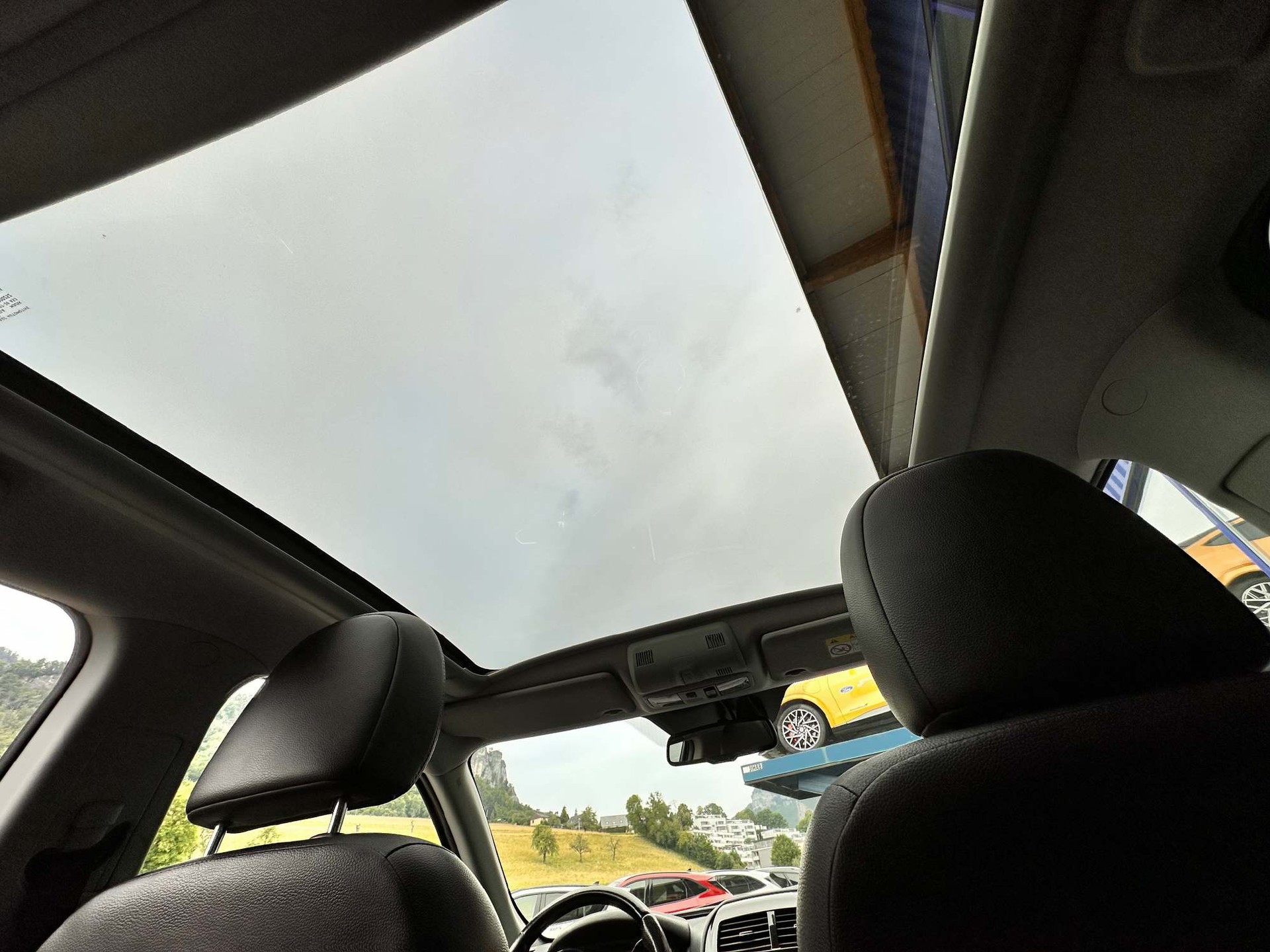 PEUGEOT 4008 1.8 HDi Allure S/S-image-7