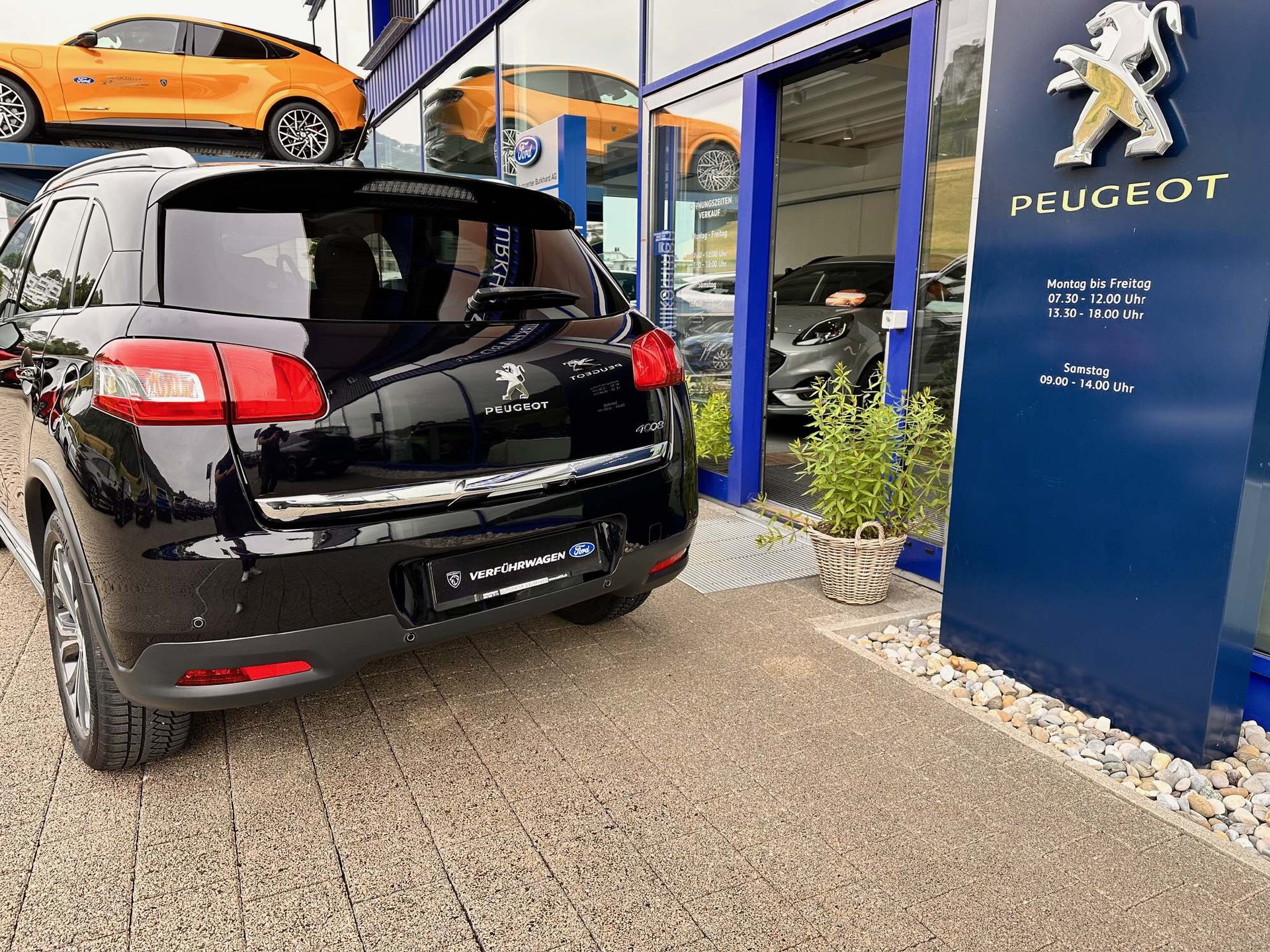 PEUGEOT 4008 1.8 HDi Allure S/S-showroom-element-3