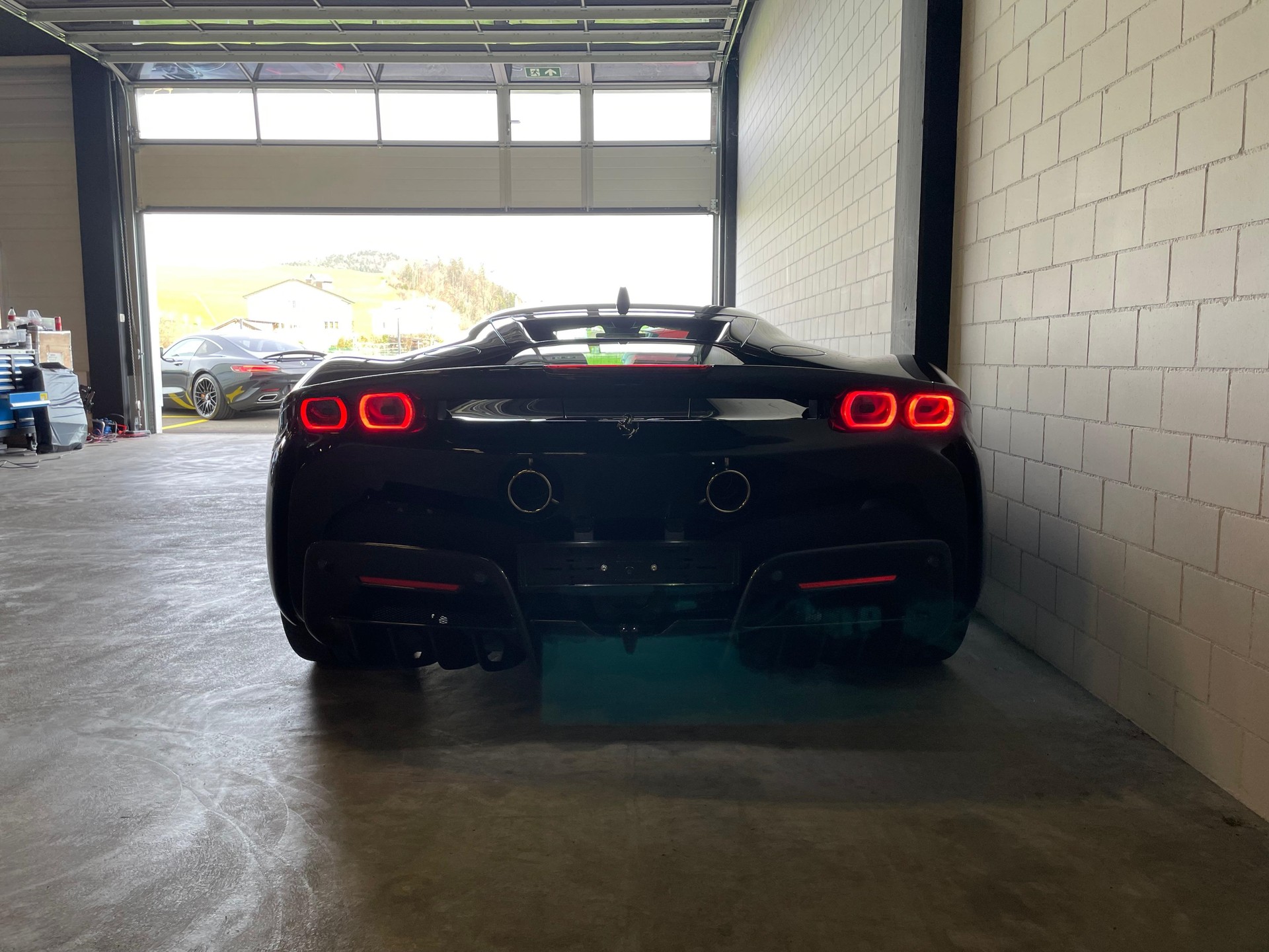 FERRARI SF90 Stradale Full Carbon-image-4