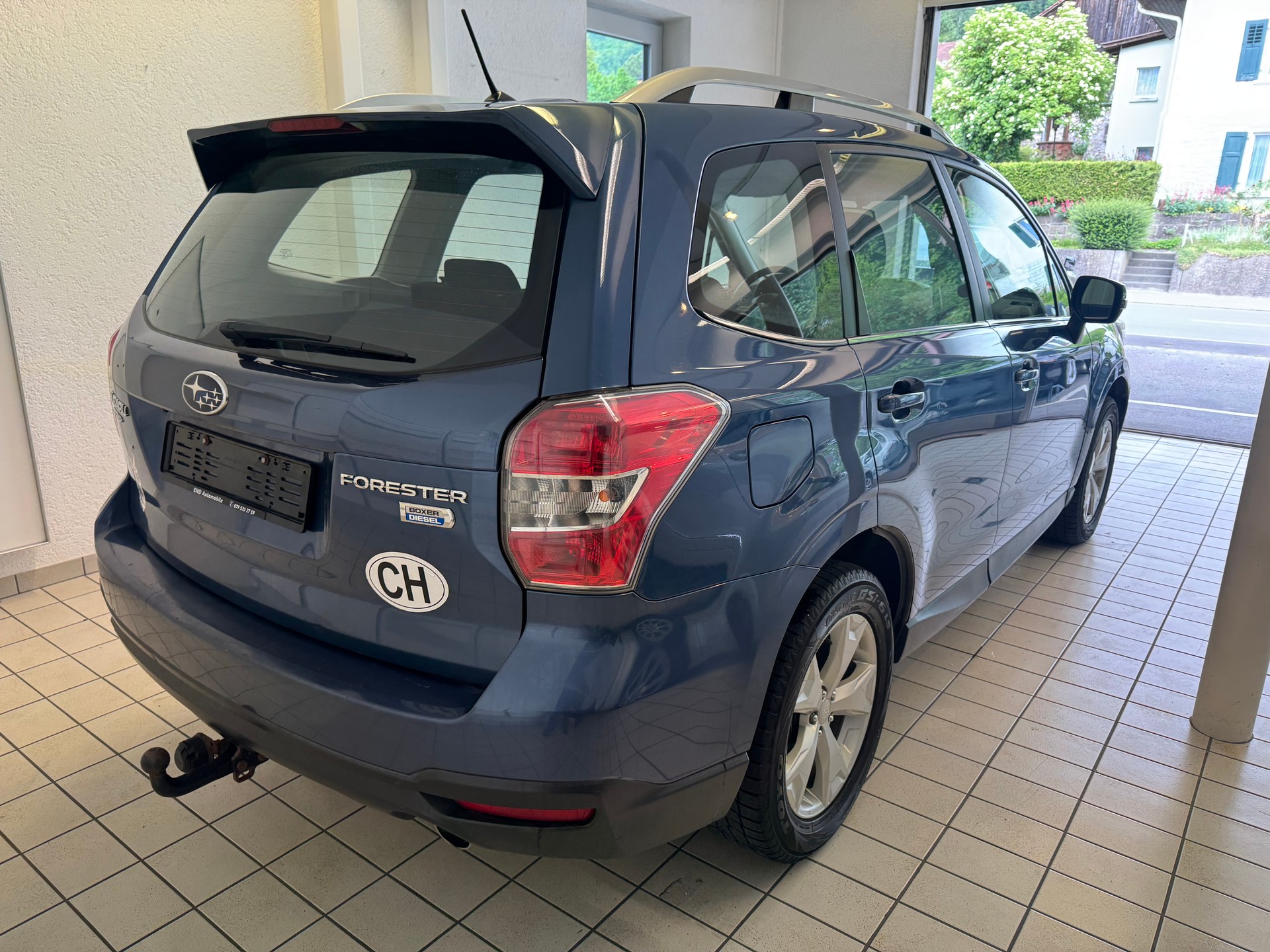 SUBARU Forester 2.0D Luxury-image-4