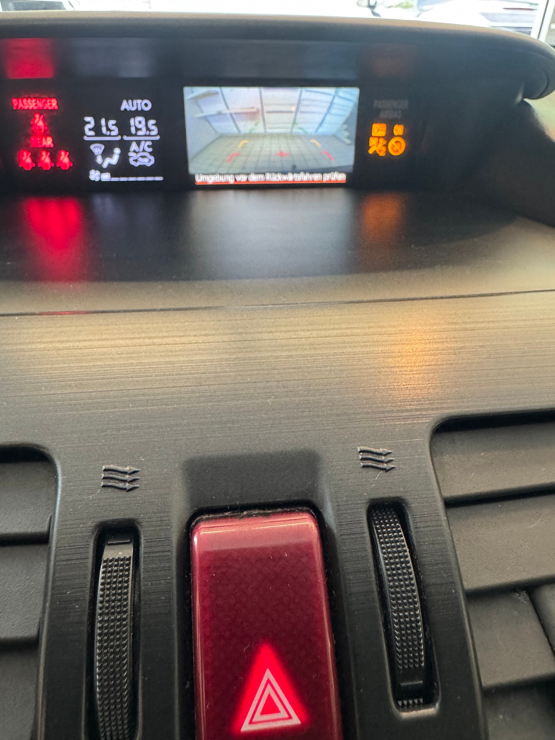 SUBARU Forester 2.0D Luxury-image-6