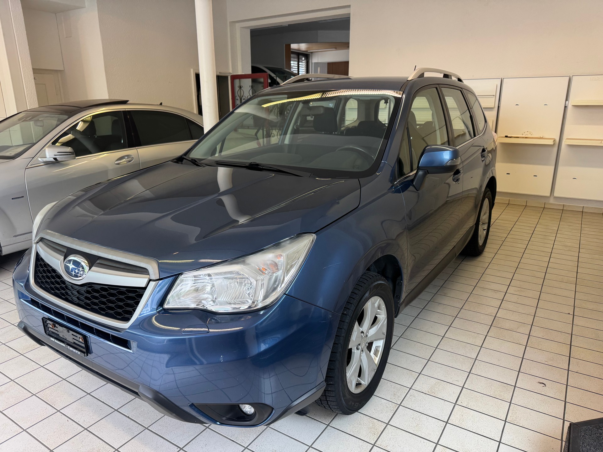 SUBARU Forester 2.0D Luxury-image-2
