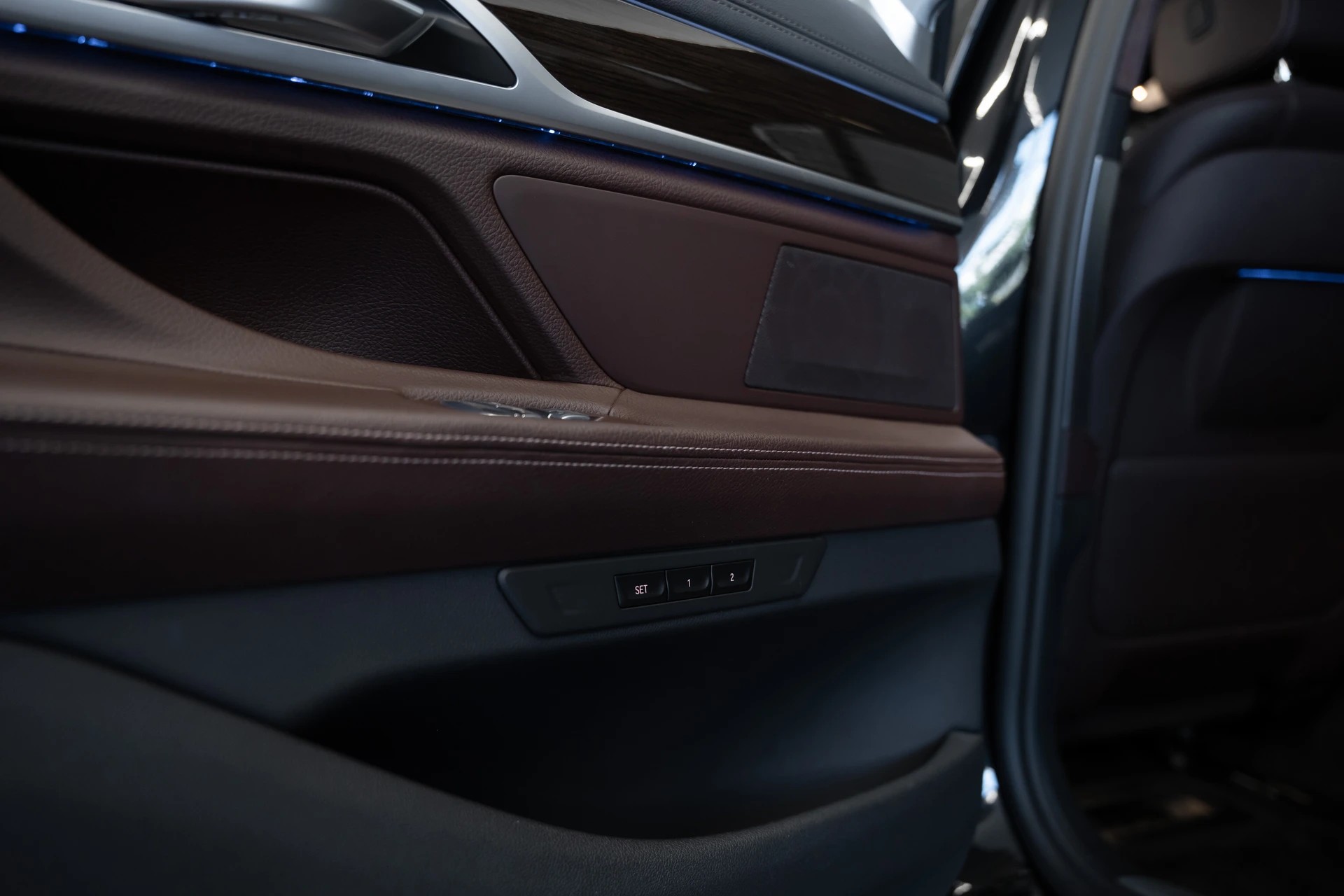 BMW 730Ld xDrive Steptronic-image-14