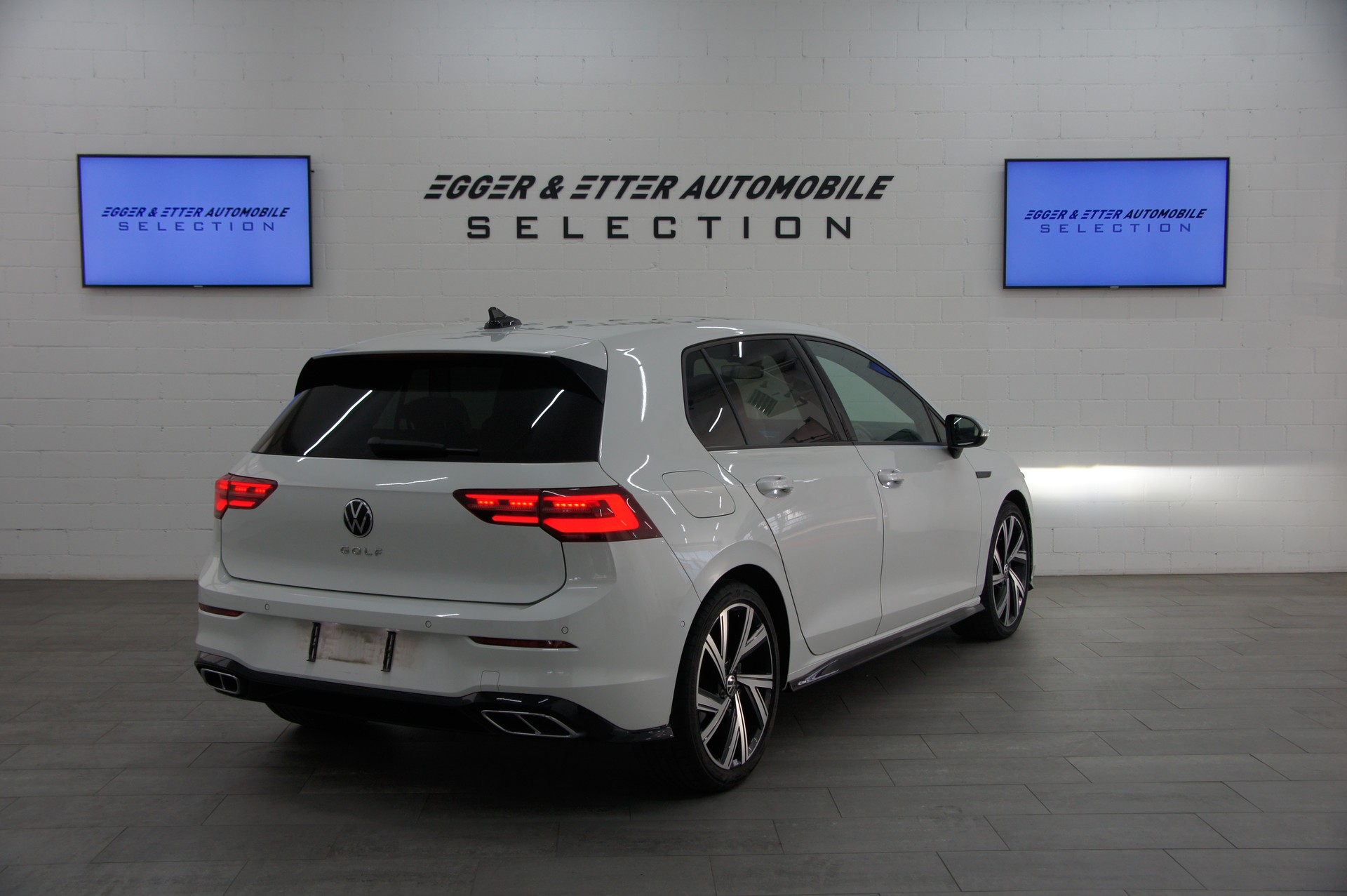 VW Golf 2.0 TDI R-line DSG-image-5