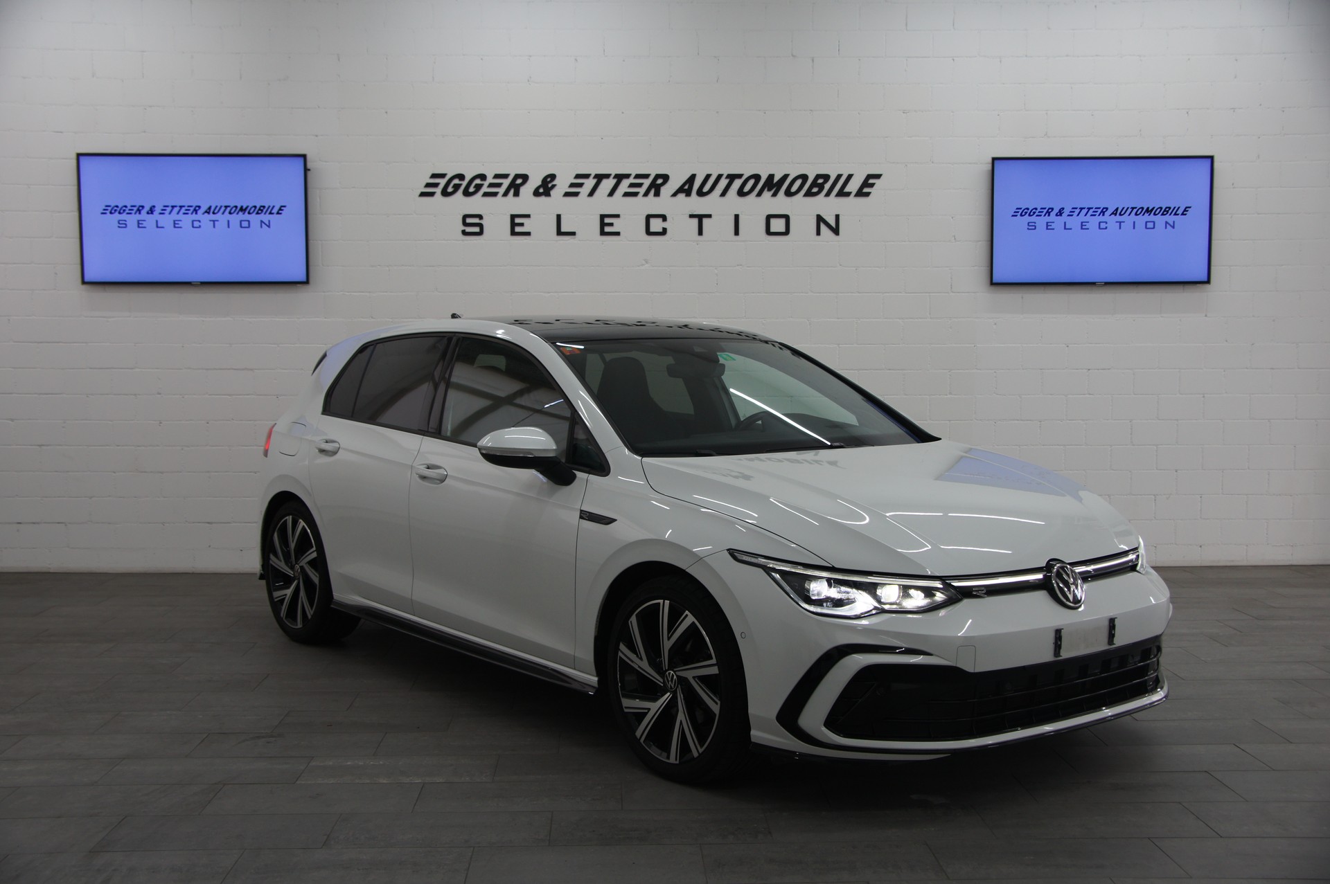 VW Golf 2.0 TDI R-line DSG-showroom-element-2