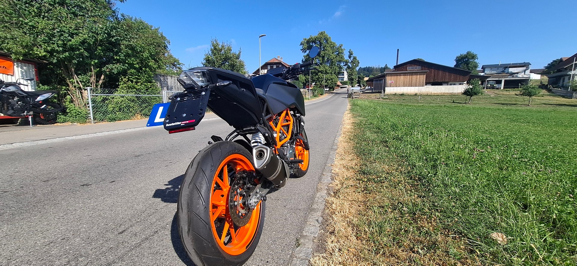 KTM 125 Duke-image-3