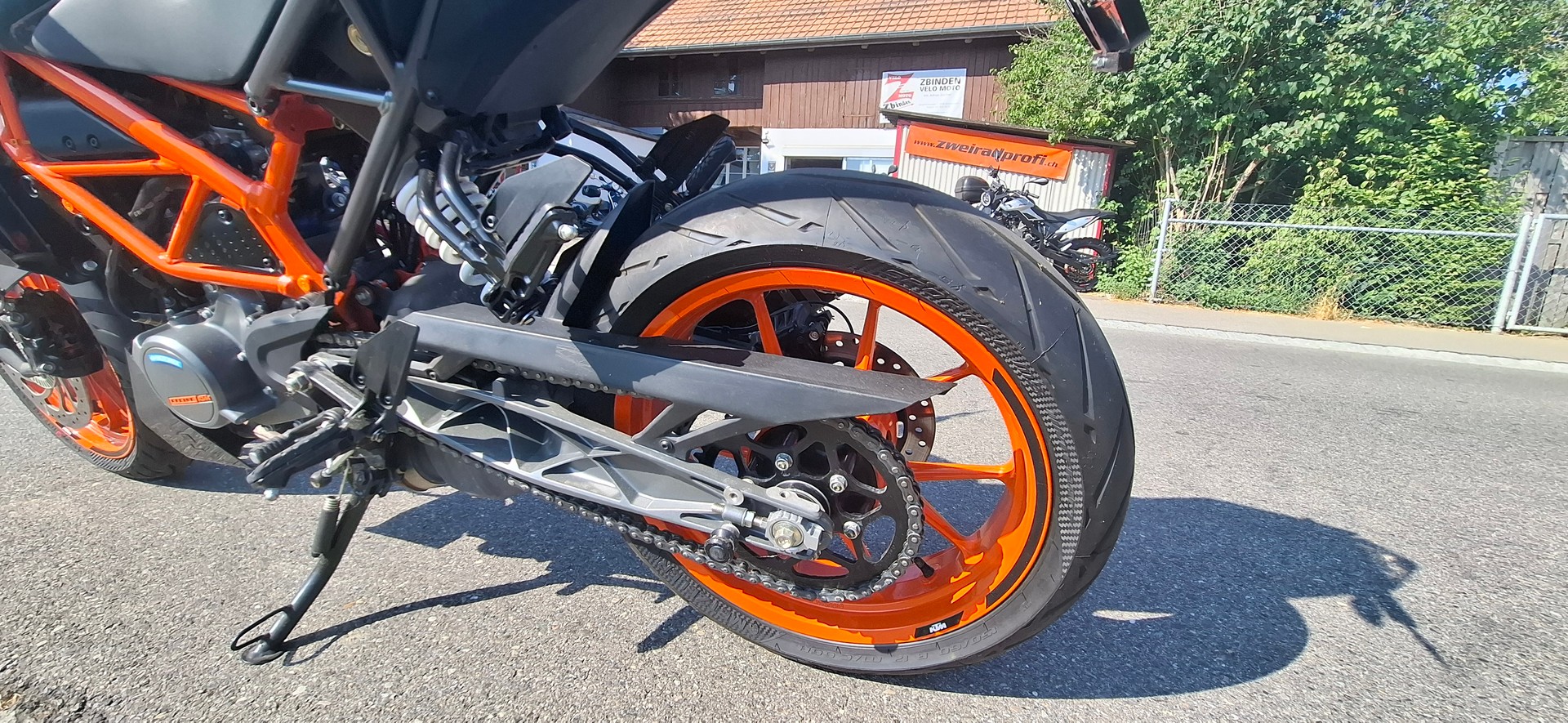 KTM 125 Duke-image-14
