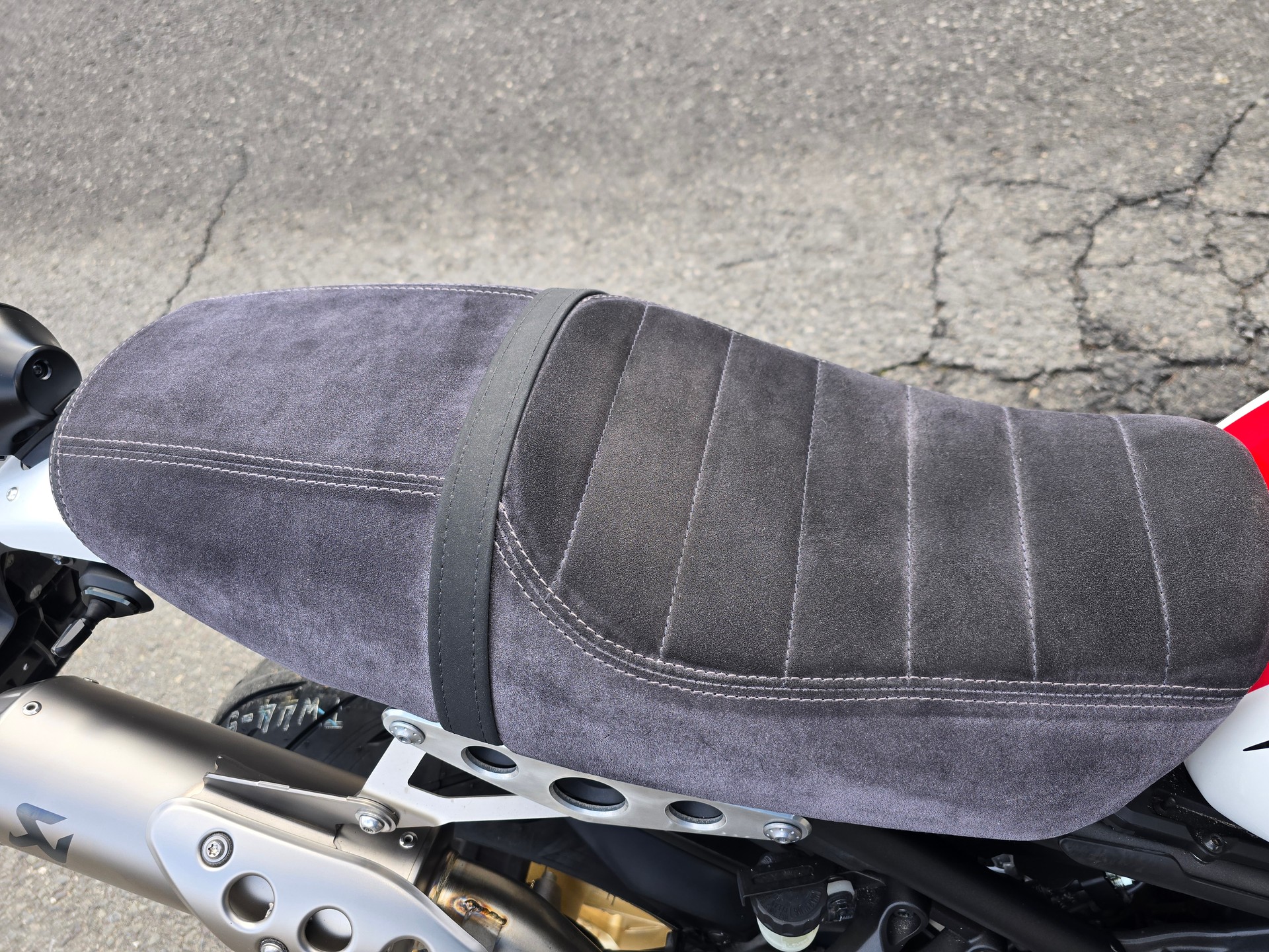 YAMAHA XSR 900-image-8