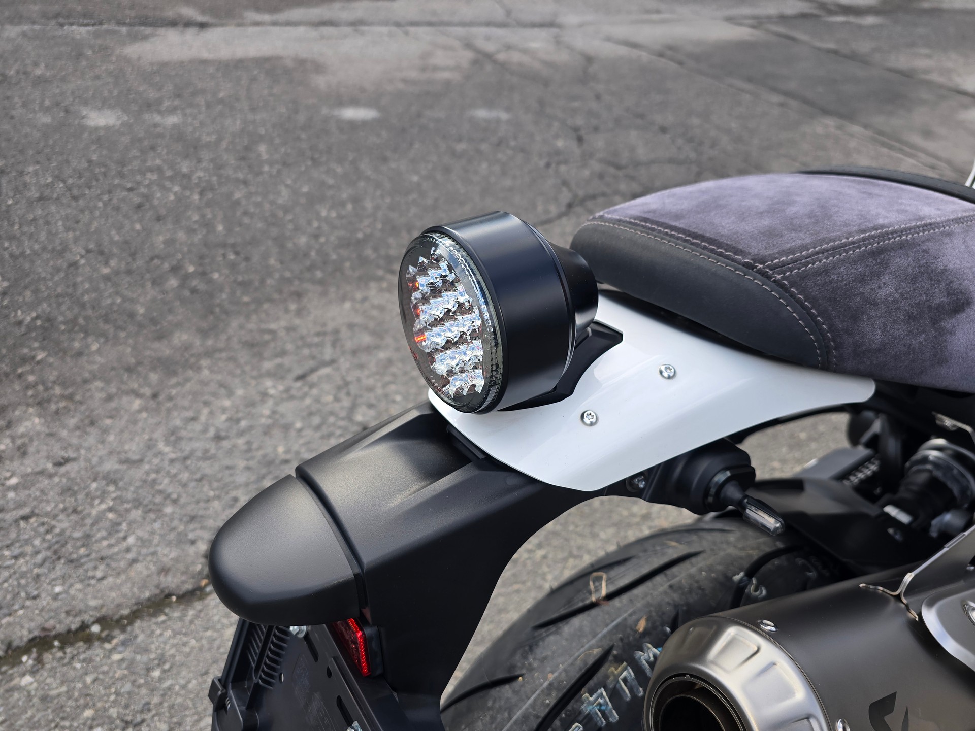YAMAHA XSR 900-image-9