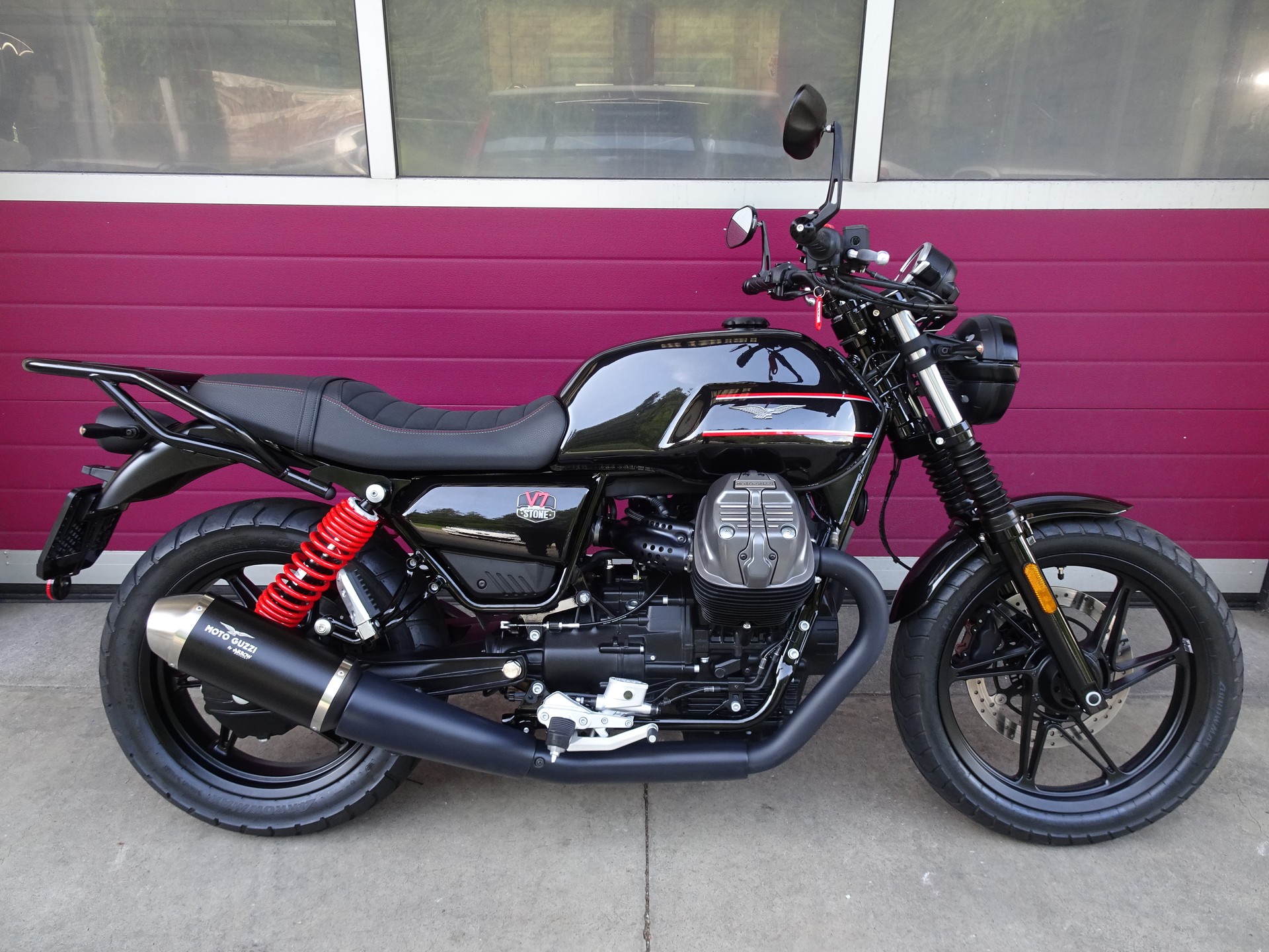 MOTO GUZZI V7 IV 850 Stone-image-0