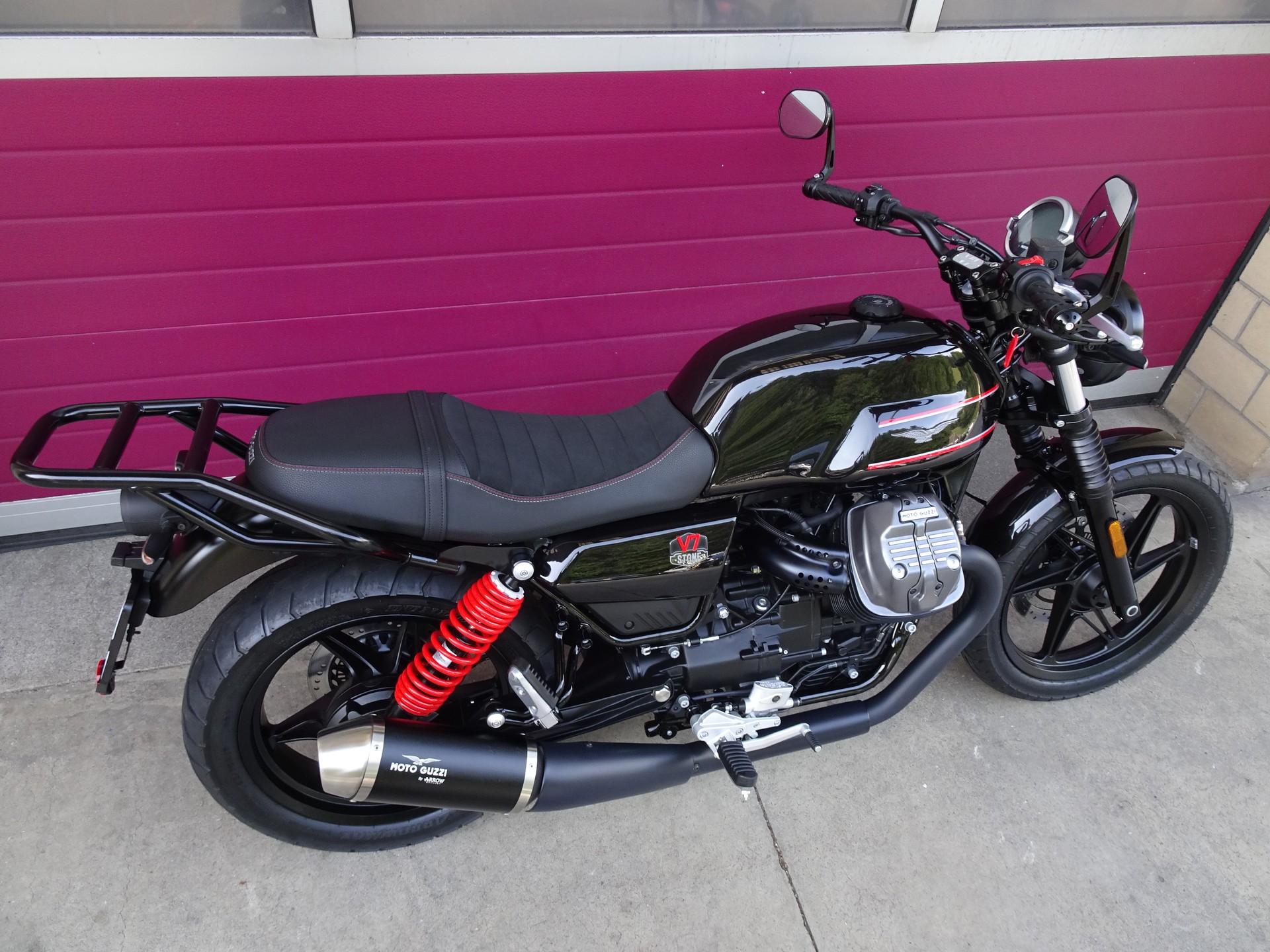 MOTO GUZZI V7 IV 850 Stone-image-14