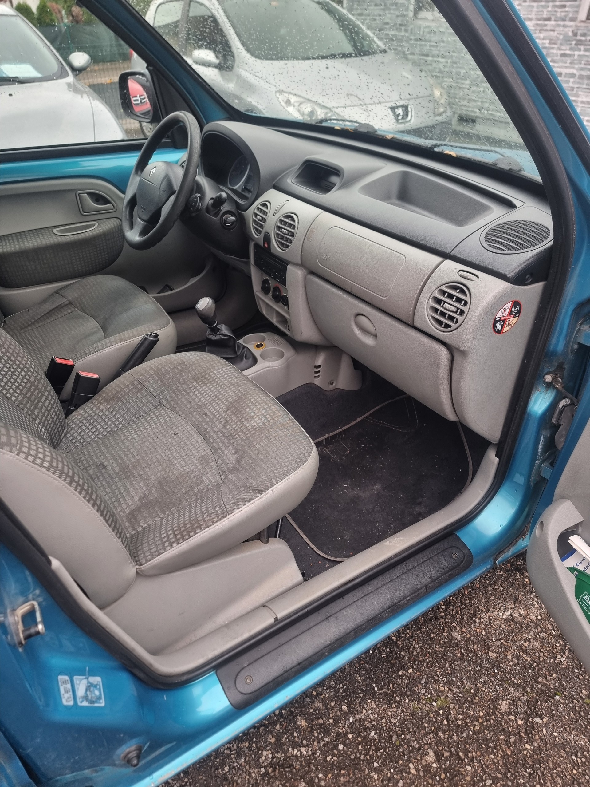 RENAULT Kangoo 1.6 16V Privilège-image-9